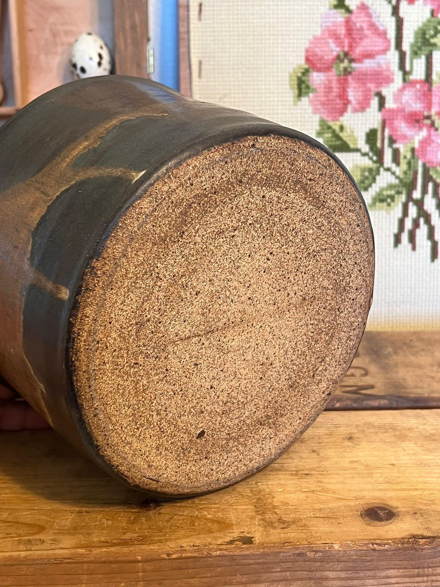 Vaso grande d'epoca fatto a mano in porcellana della metà del secolo scorso in vendita 2