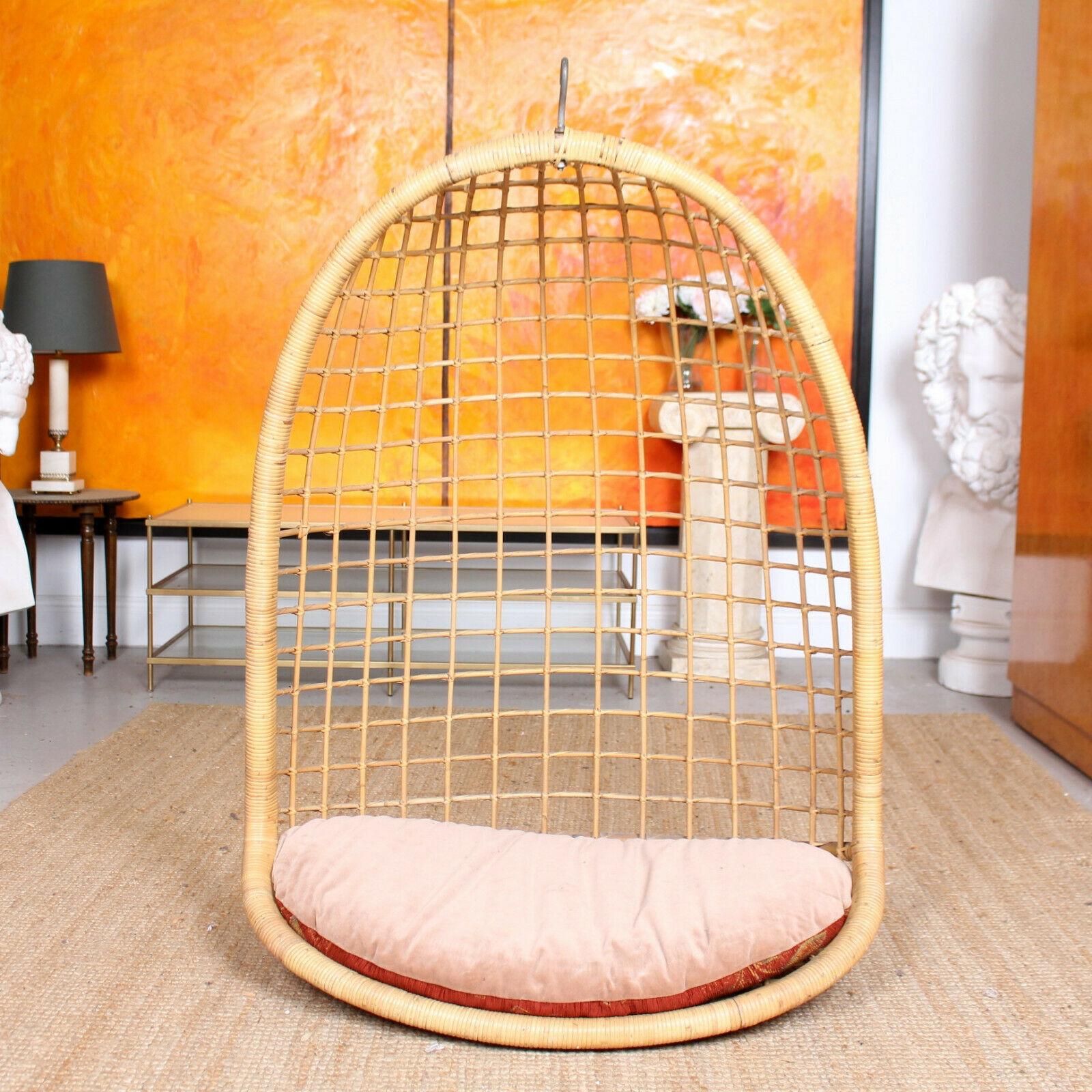 20th Century Vintage Large Hanging Wicker Bamboo Egg Love Chair For Sale