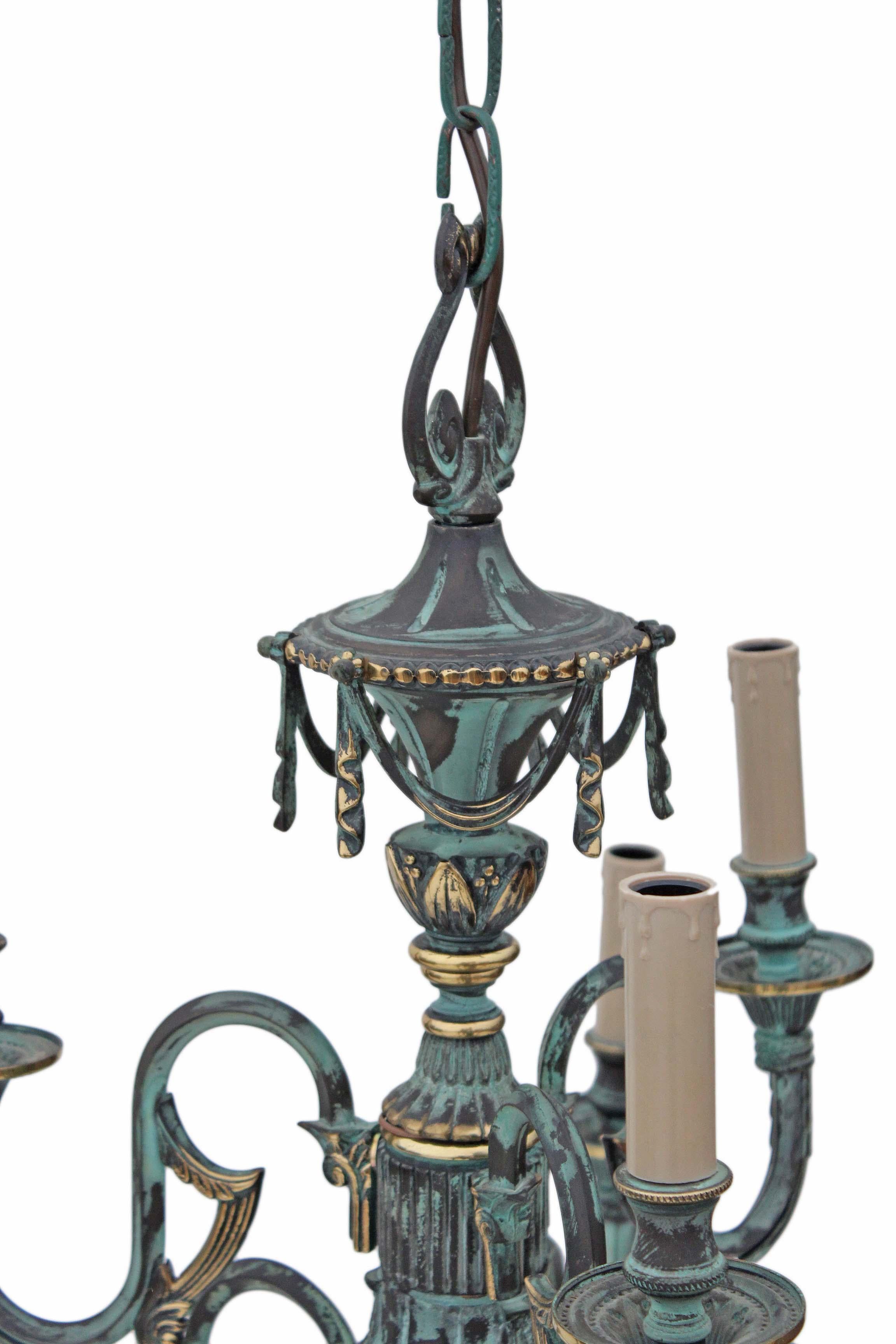 Grand lustre gothique vintage à 9 lampes en laiton et bronze en vente 1