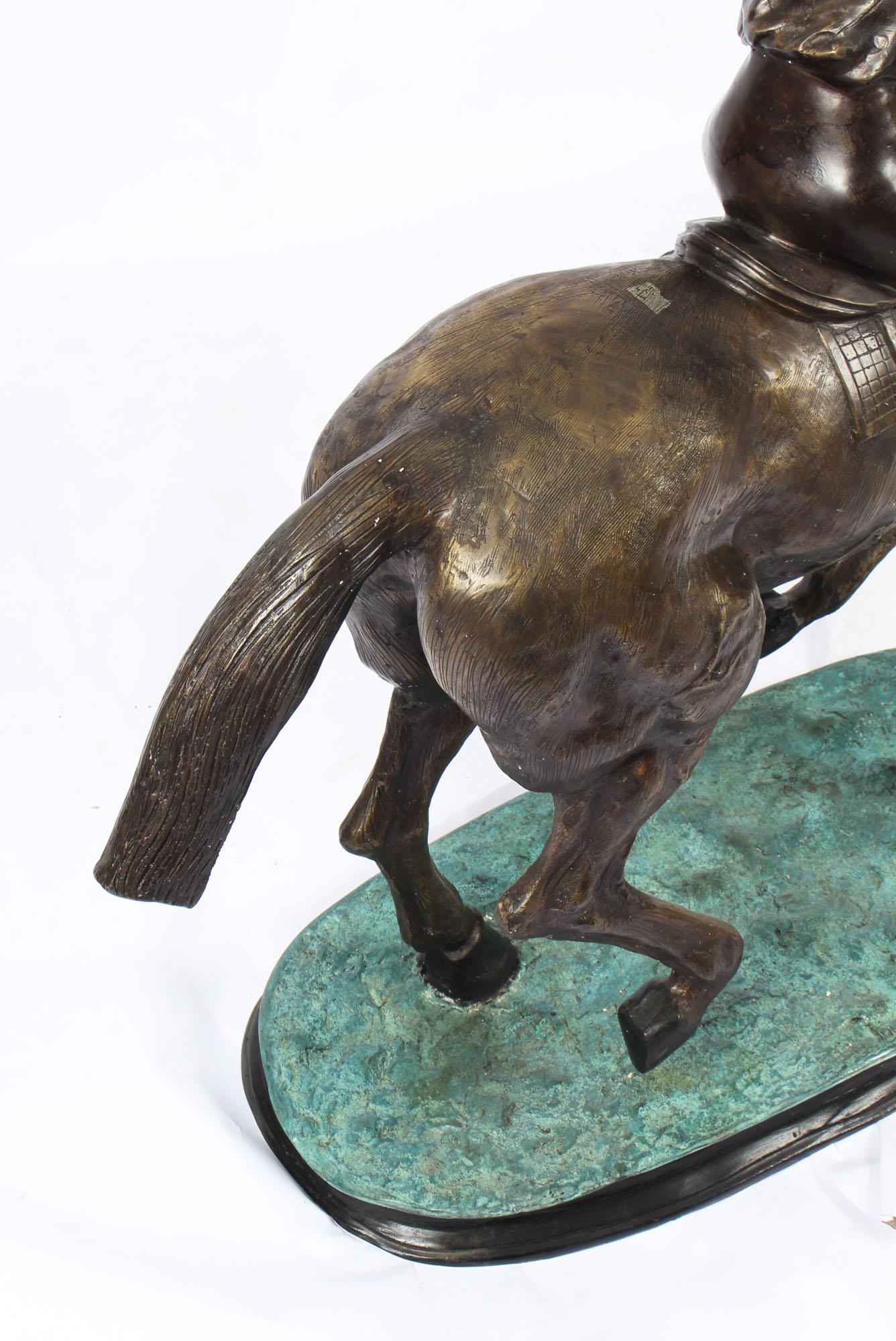 Groe Vintage-Bronze-Skulptur Mene'' mit Pferd und Jockey, 20. Jahrhundert im Angebot 7