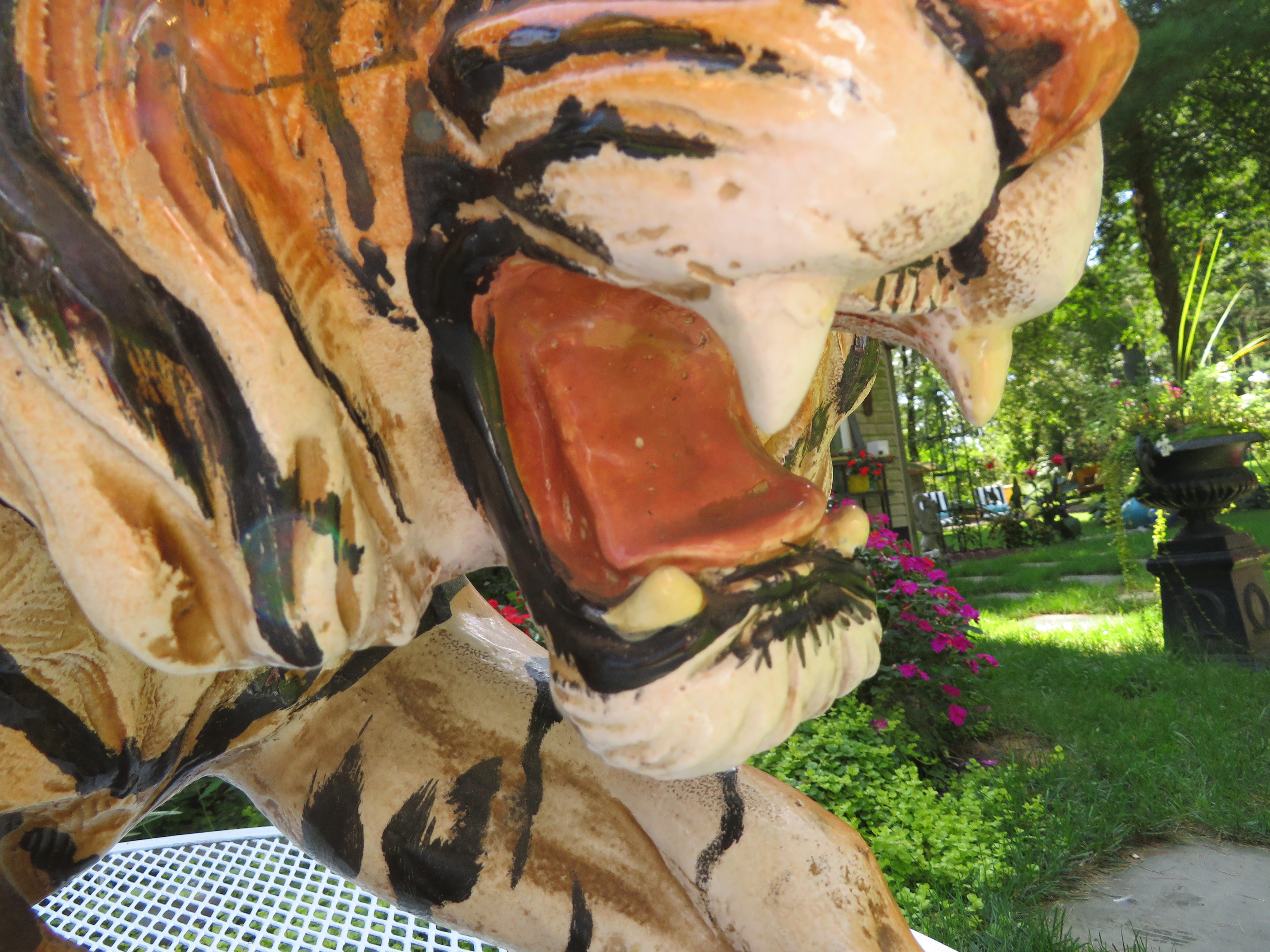 Vintage Large Italian Ceramic Crouching Tiger Statue Miid-Century Modern For Sale 2