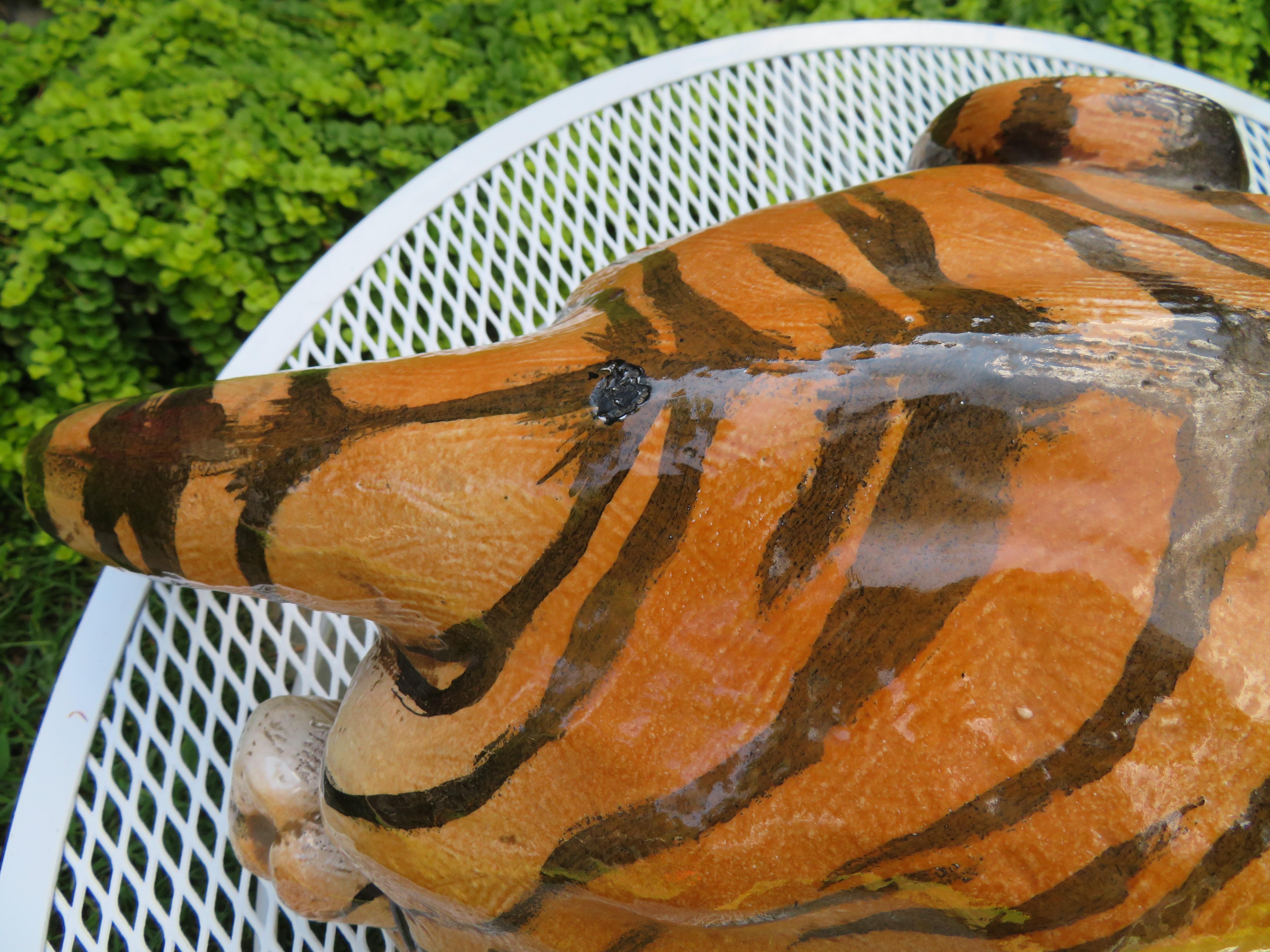 Vintage Large Italian Ceramic Crouching Tiger Statue Miid-Century Modern In Good Condition For Sale In Pemberton, NJ