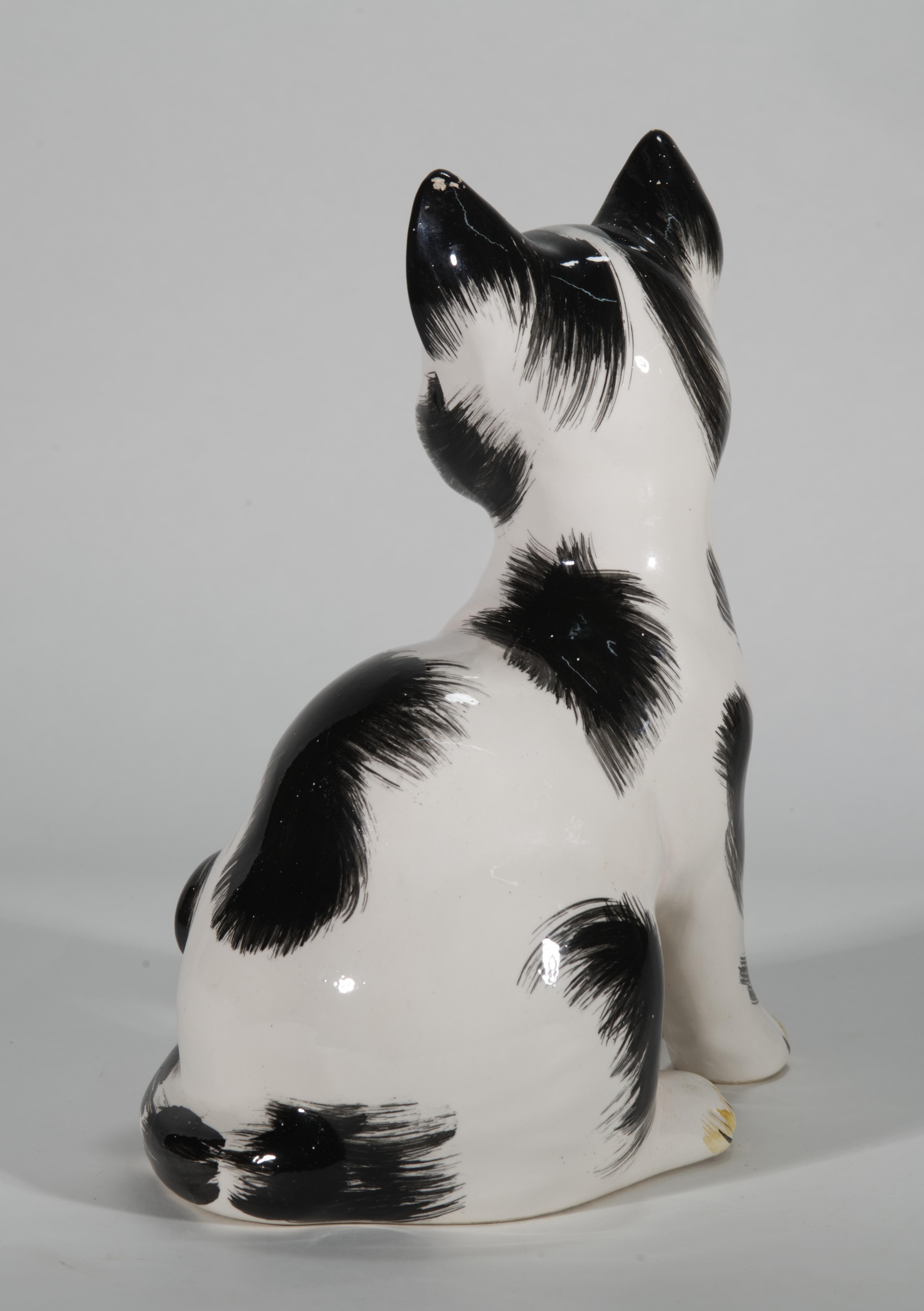 Grande statuetta di gatto seduto in ceramica maiolica italiana d'epoca in vendita 1