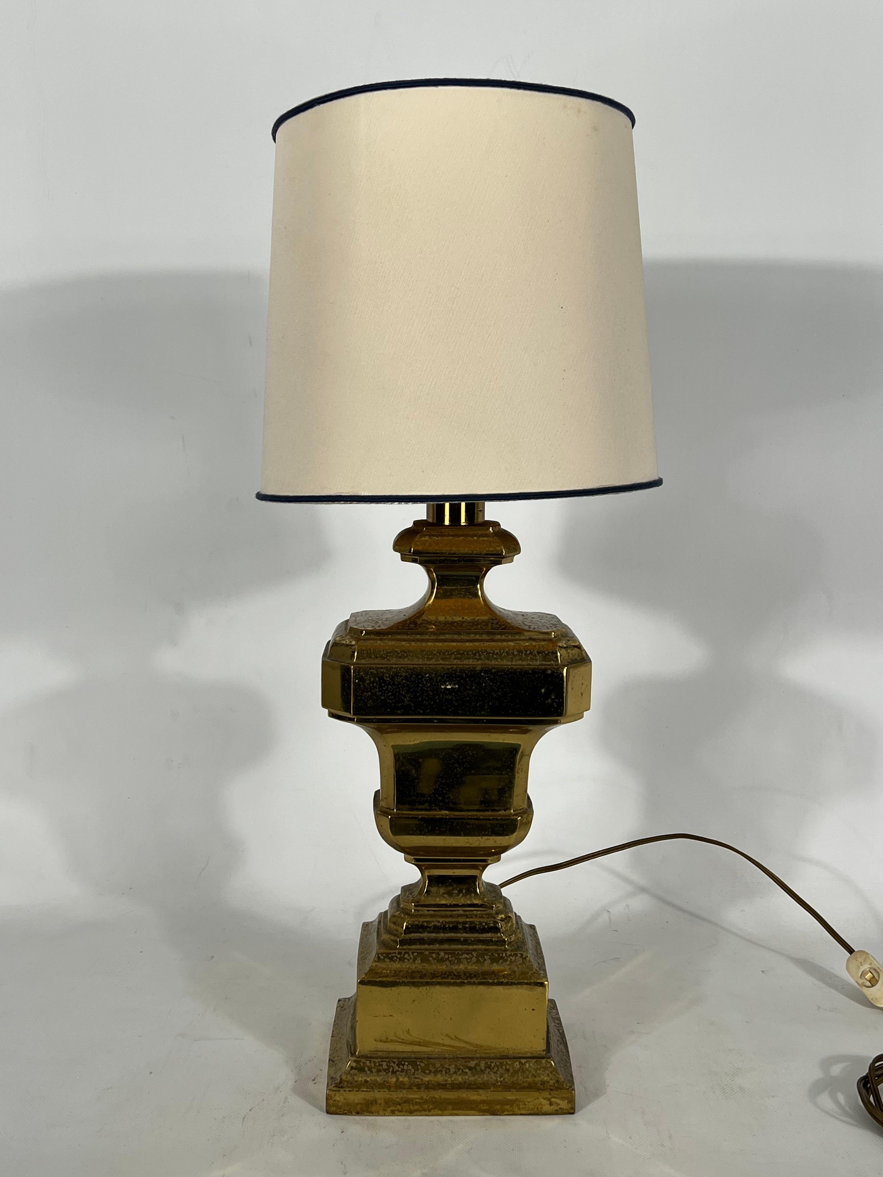 Good vintage condition with original patina and spots on the solid brass. Produced in Italy during the late 50s. H tot with lampshade 70 (cm). Full working with EU standard, adaptable on demand for USA standard.
 