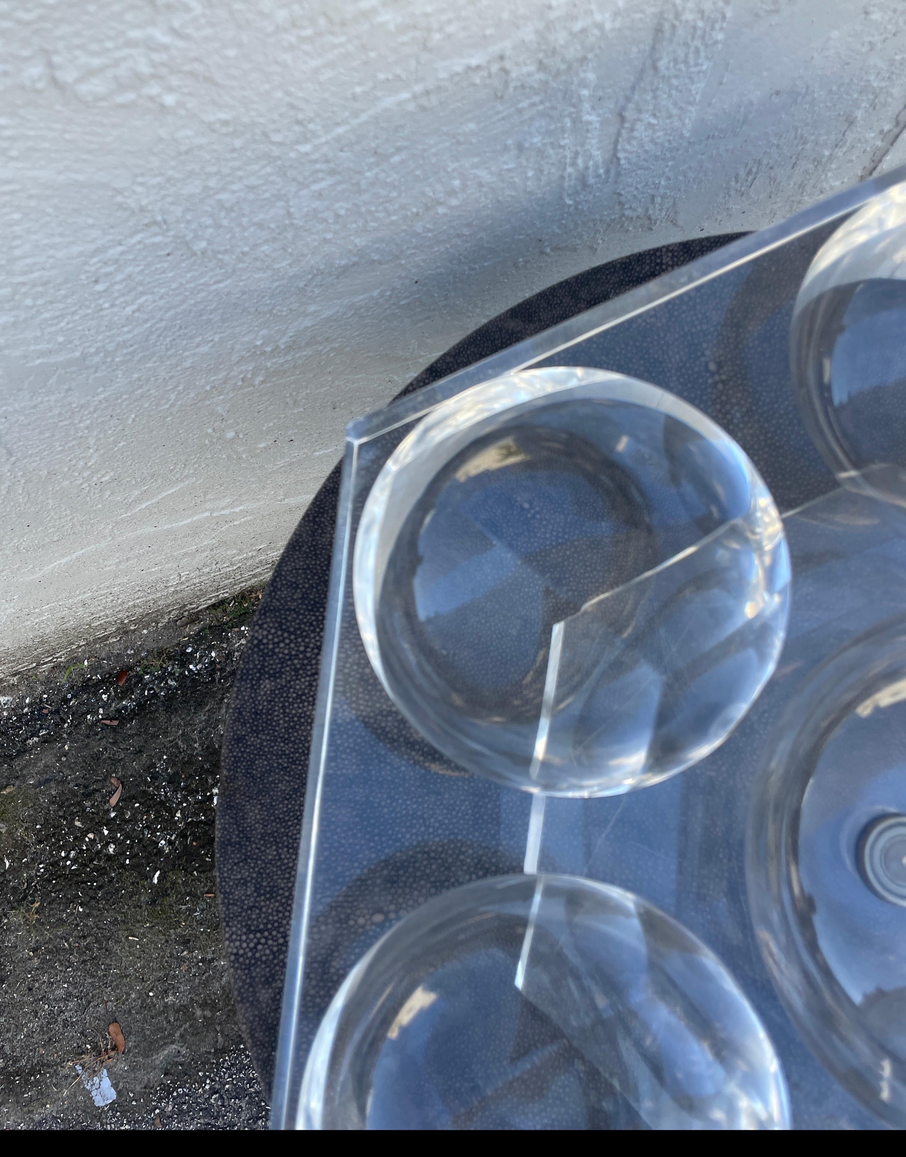 Vintage Large Lucite Lazy Susan In Good Condition For Sale In West Palm Beach, FL