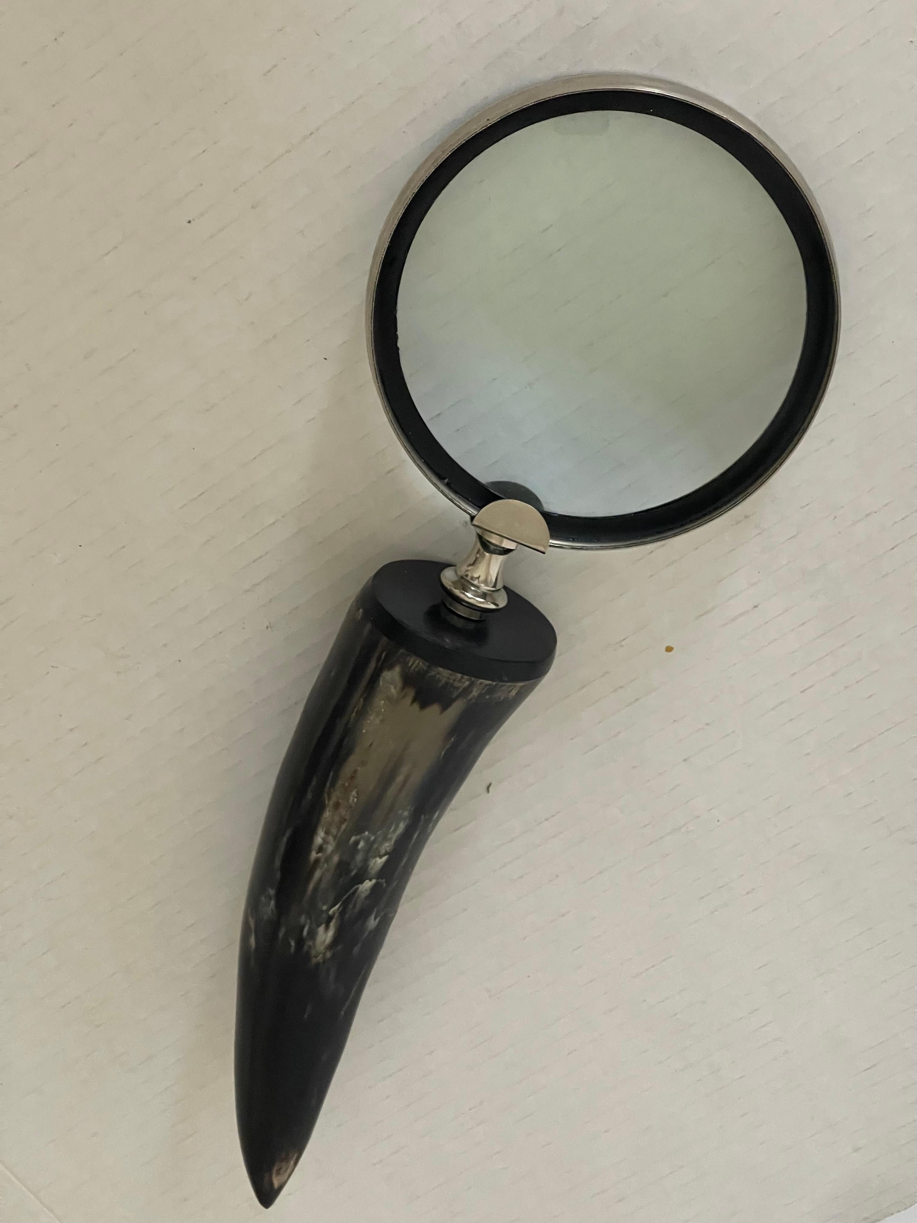 Vintage handmade 5” large magnifying reading glass with horn handle.