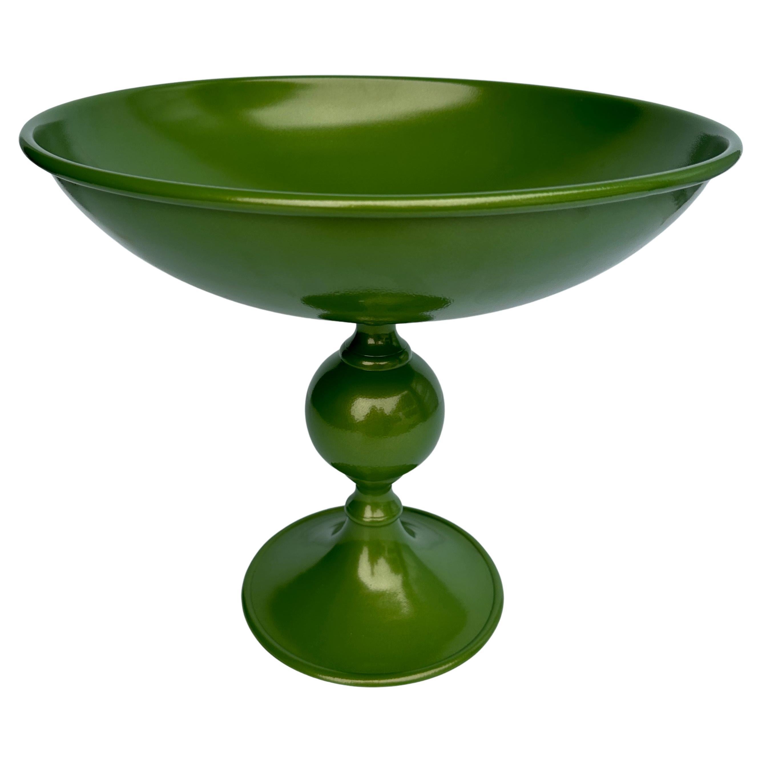 Vintage Large Metal Centerpiece Bowl, Powder-Coated Green In Good Condition For Sale In Haddonfield, NJ