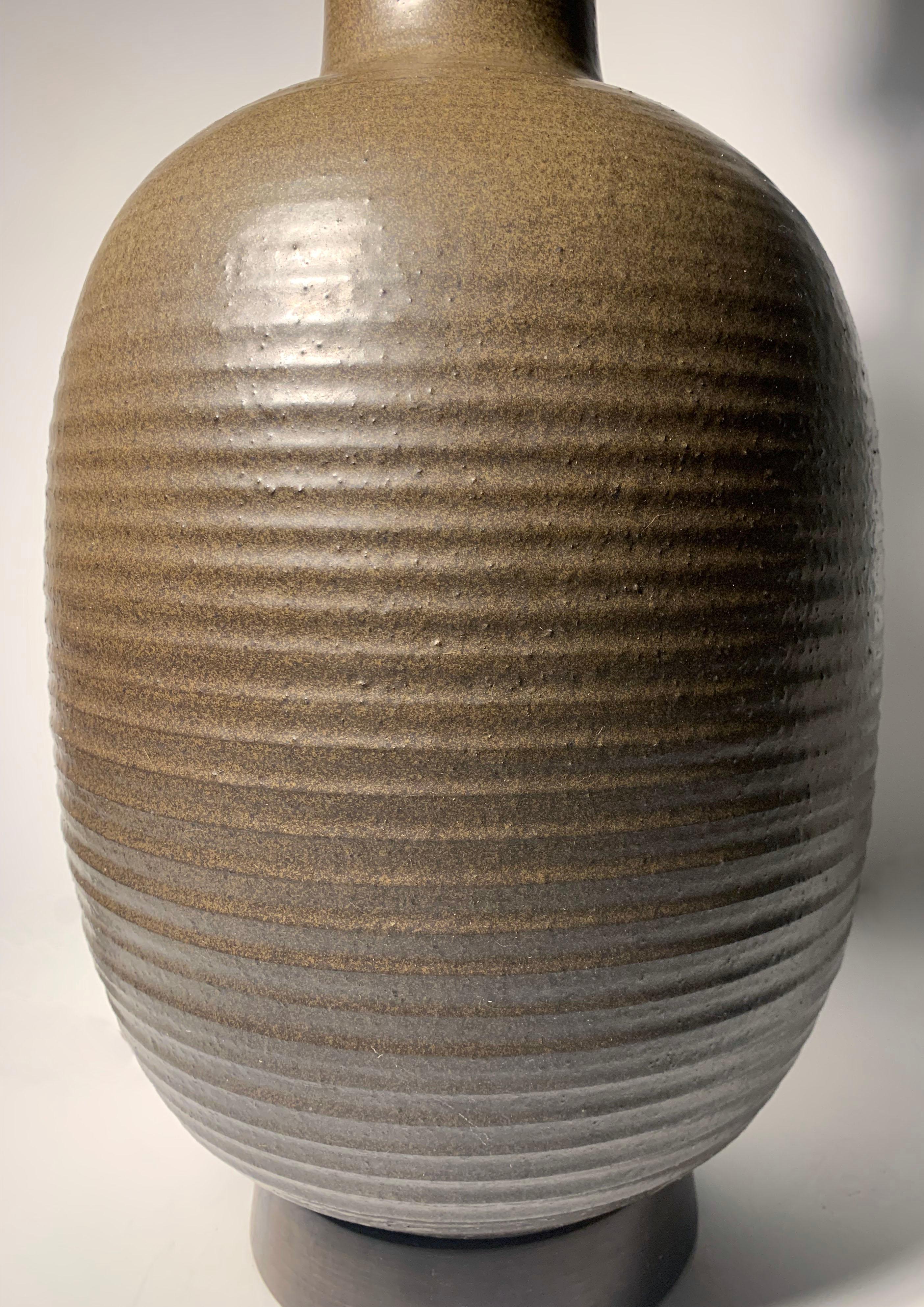 Americano Lampada vintage di grandi dimensioni in ceramica di Studio A / Bob Kinzie Affiliated Craftsmen in vendita