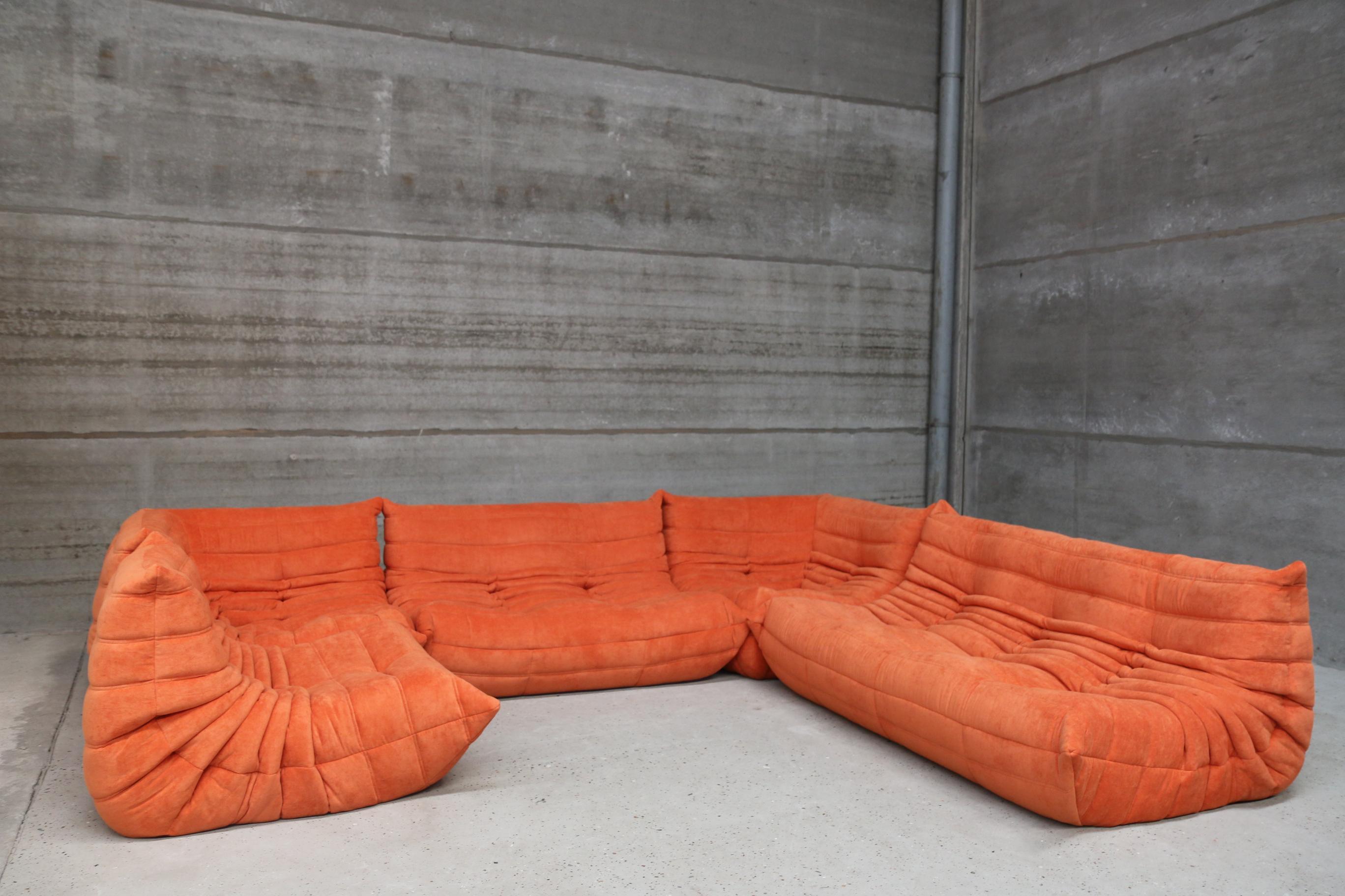 CERTIFIED Ligne Roset TOGO XL sofa in Orange Stain Free Fabric, DIAMOND QUALITY For Sale 2