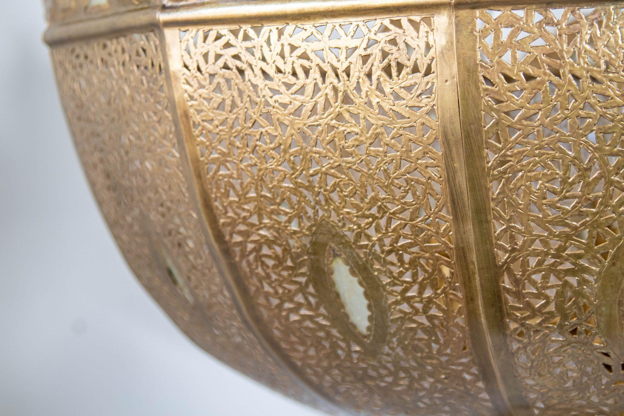 Vintage Large Moroccan Brass Chandelier in Alberto Pinto Andalus Moorish Style For Sale 12