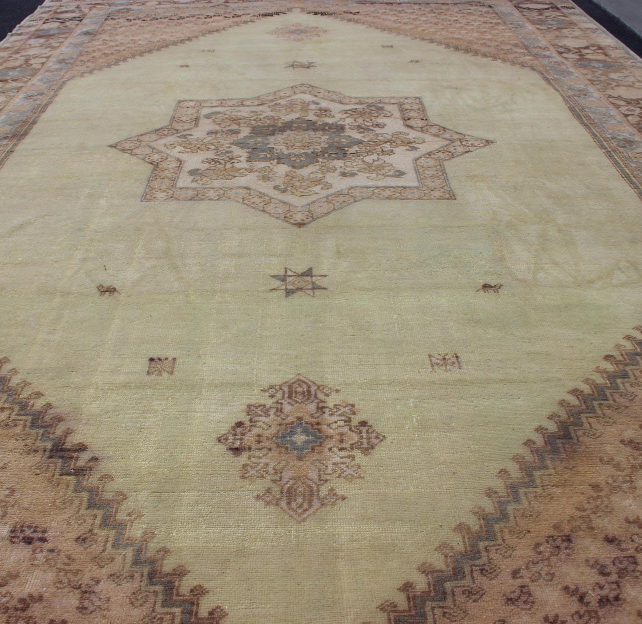 Vintage Large Moroccan Rug with Star Medallion in Light Green 5