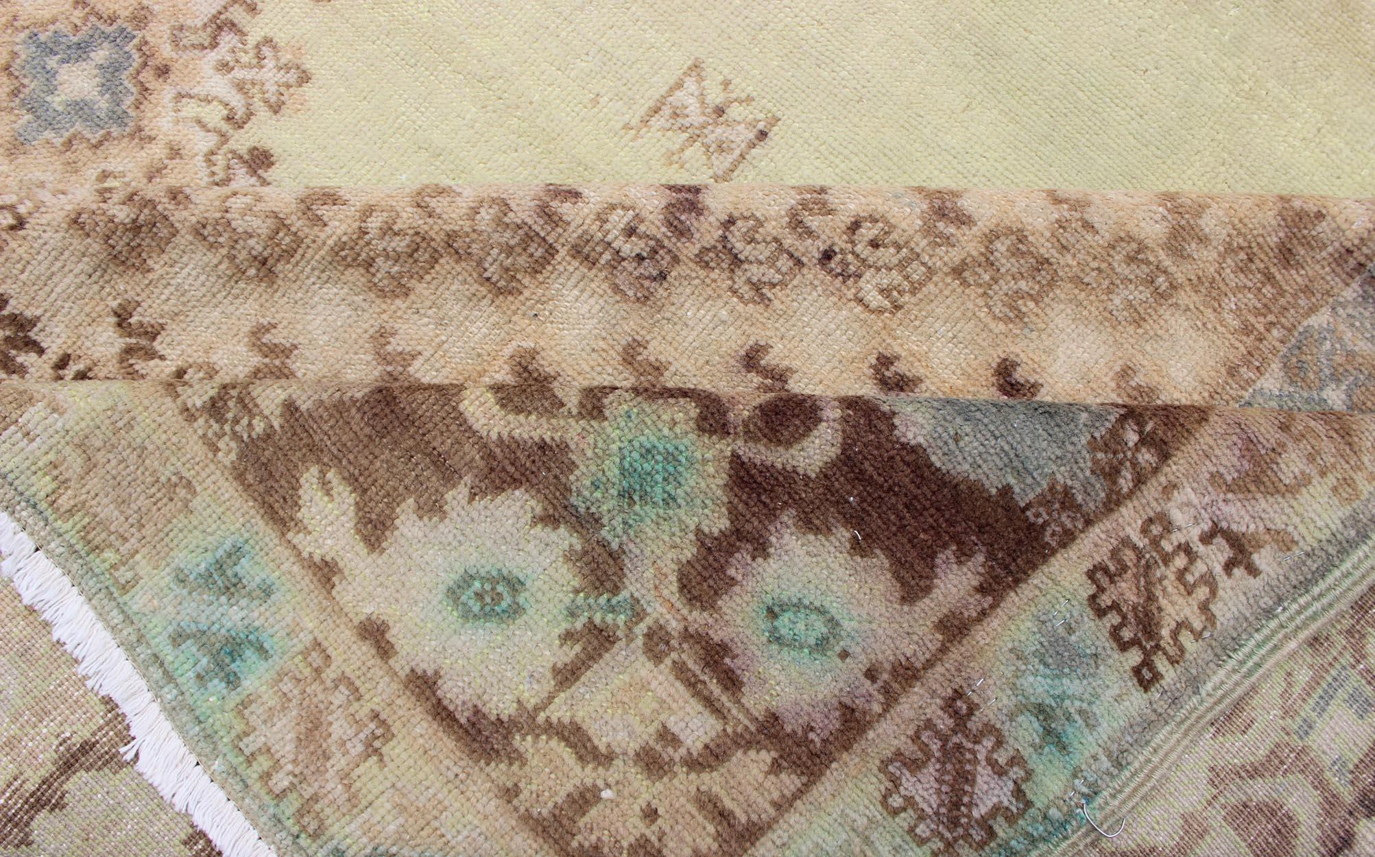 Vintage Large Moroccan Rug with Star Medallion in Light Green In Good Condition In Atlanta, GA