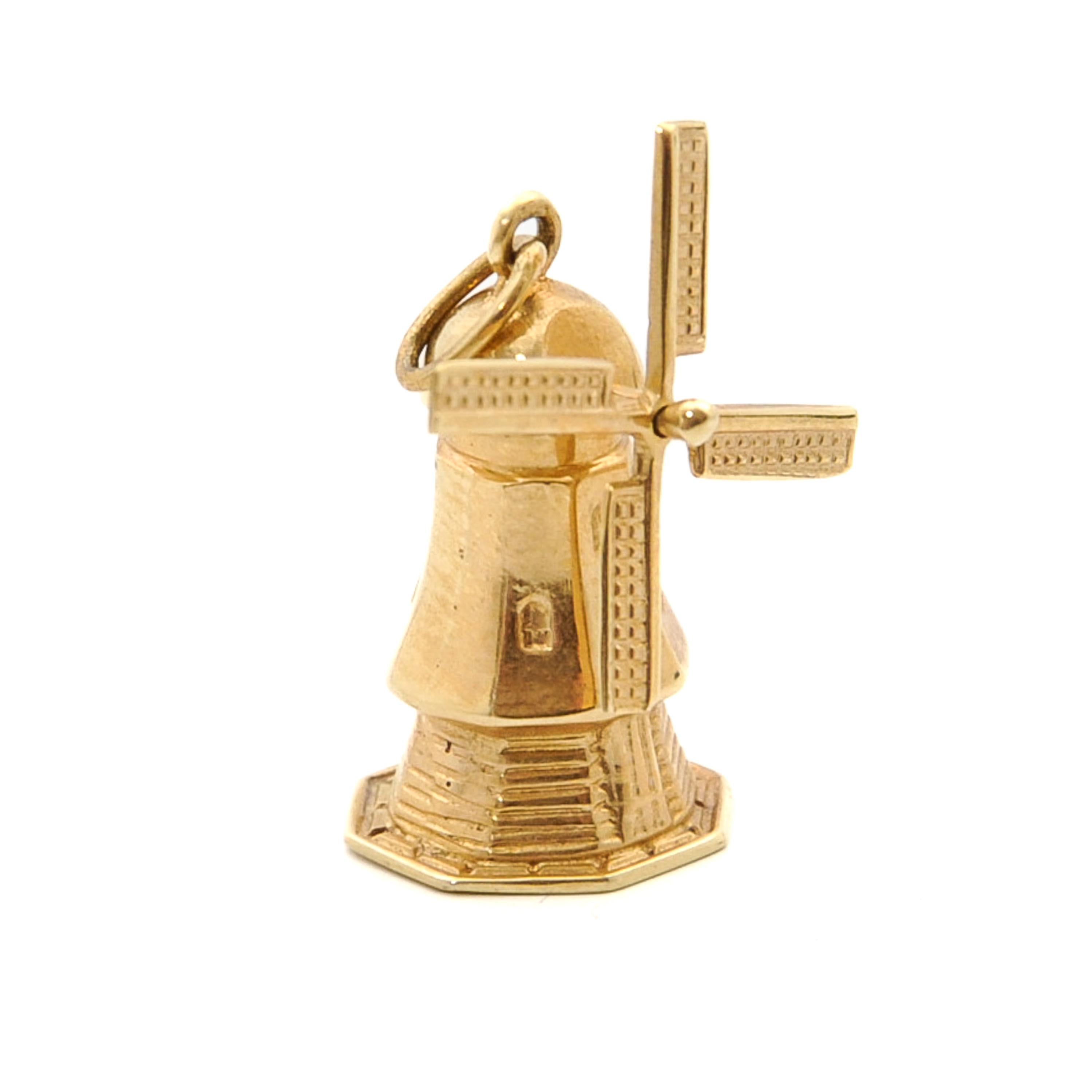 Pendentif en or 14K avec breloque en forme de grand moulin à vent mobile vintage Unisexe en vente