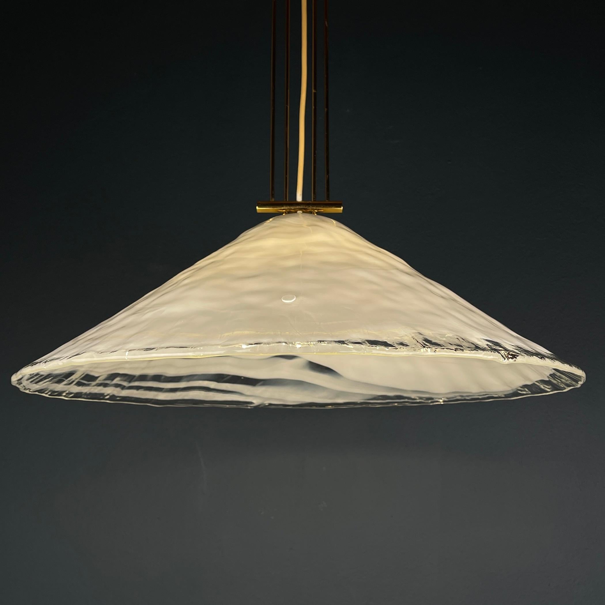 20ième siècle Grande lampe suspendue Murano vintage par 