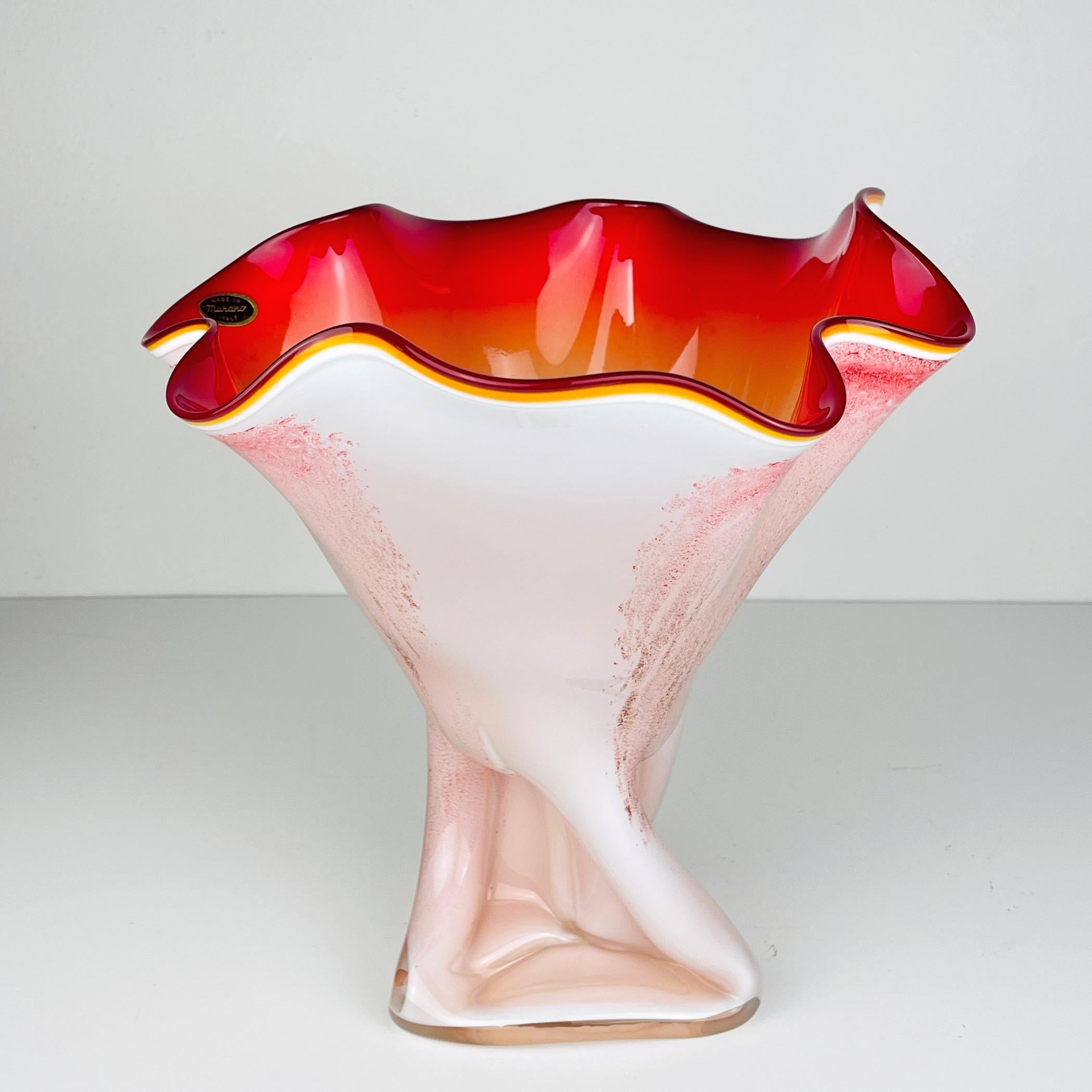 Grand vase vintage de Murano Rouge et Blanc Italie 1970 en vente 2