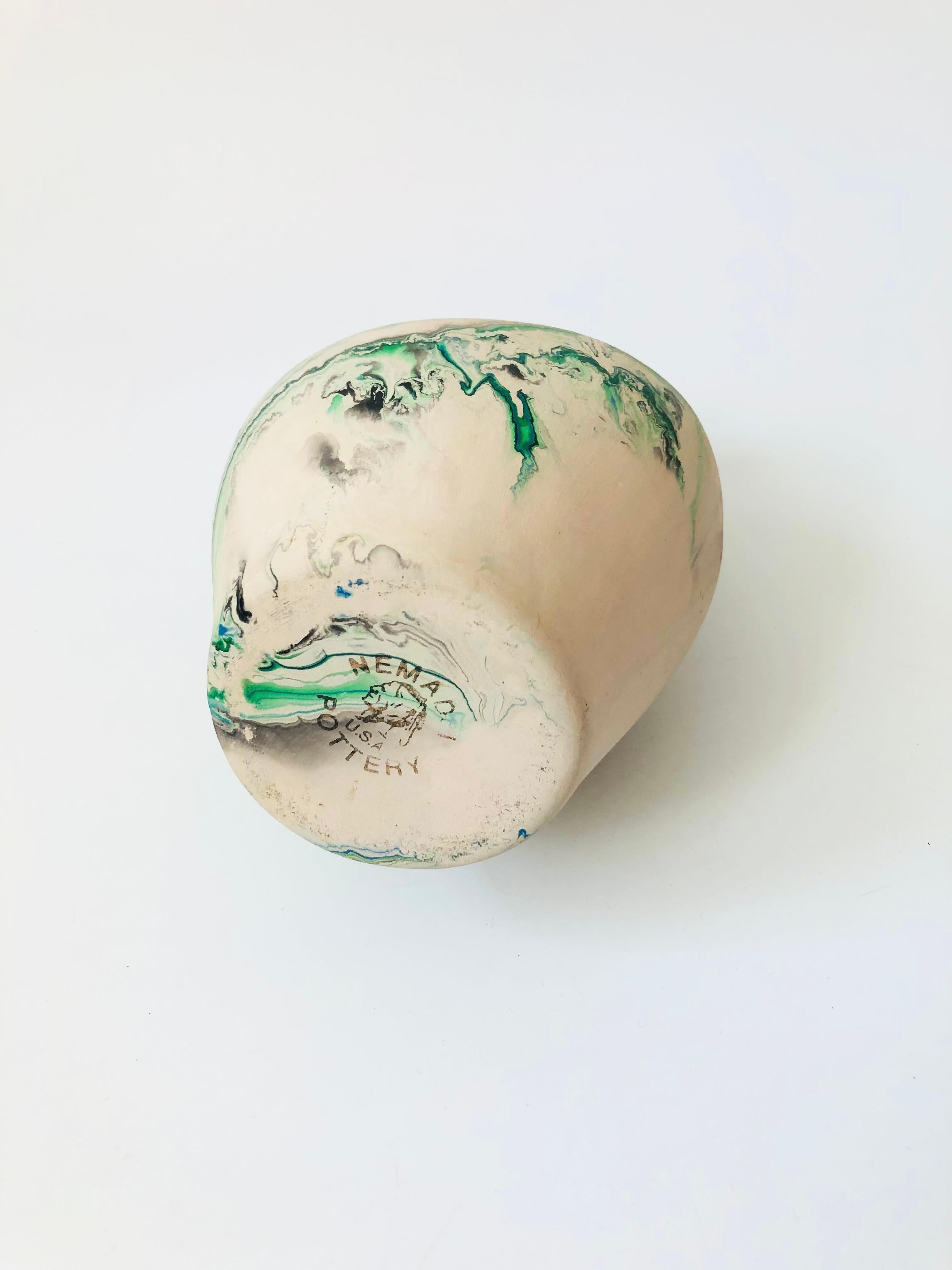 Vintage Large Nemadji Pottery Wedding Vase In Good Condition In Fairfield, CA