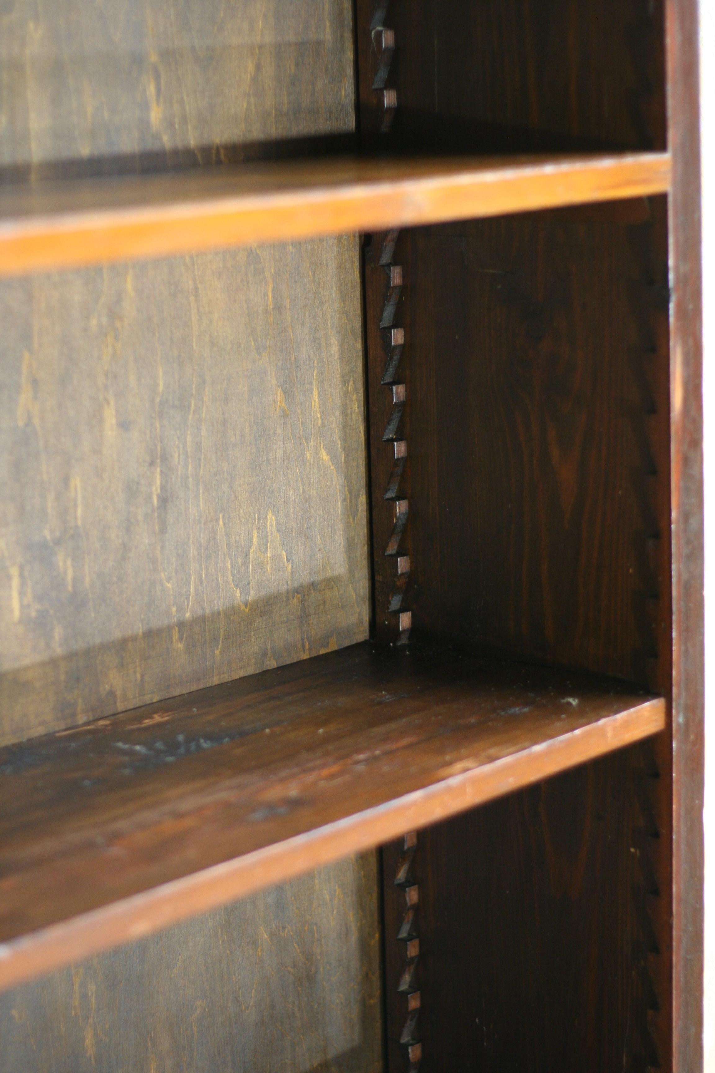 Vintage Large Oak Bookcase In Good Condition For Sale In Riga, Latvia