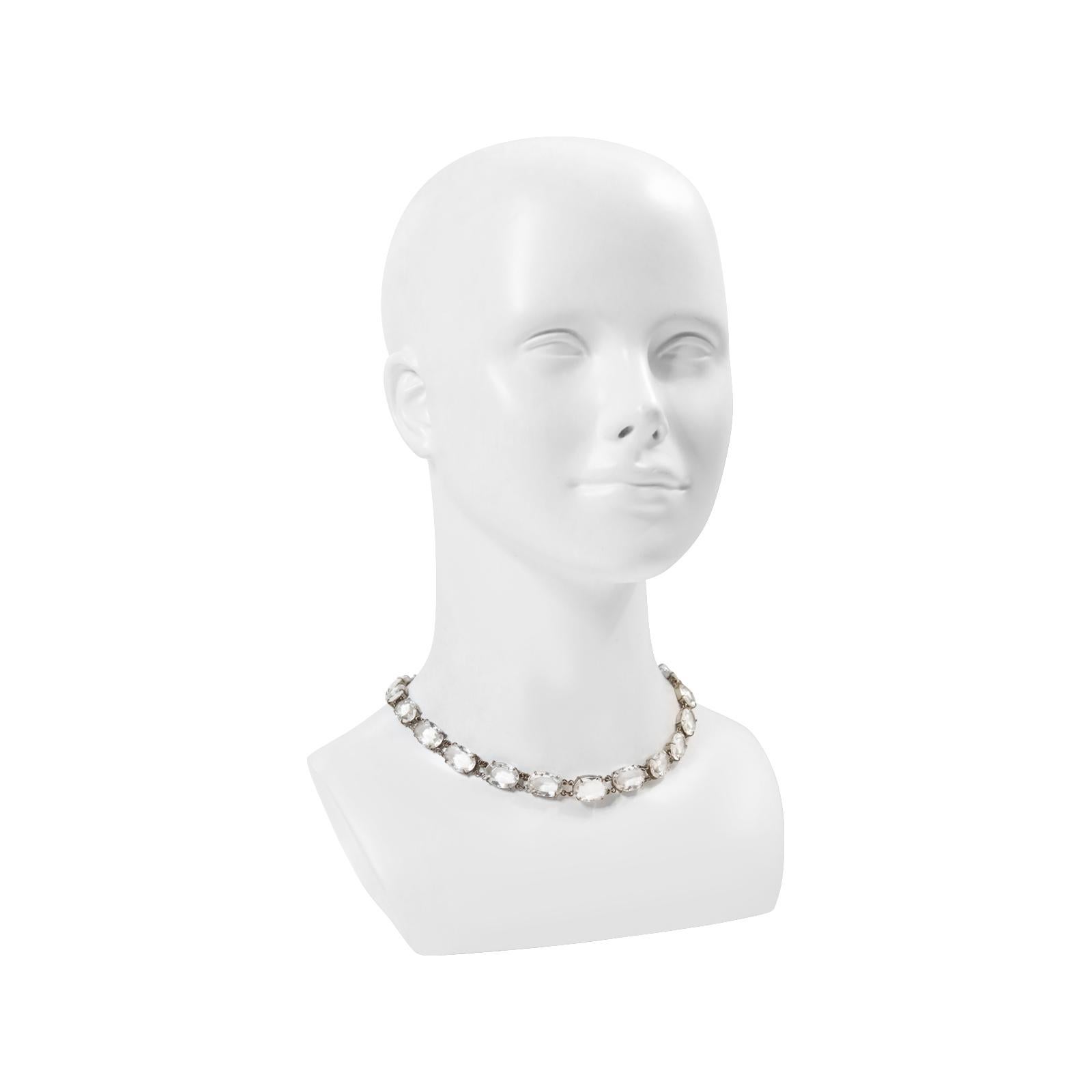 Große ovale Kristall-Halskette mit offenem Rücken Circa 1960er Jahre für Damen oder Herren im Angebot