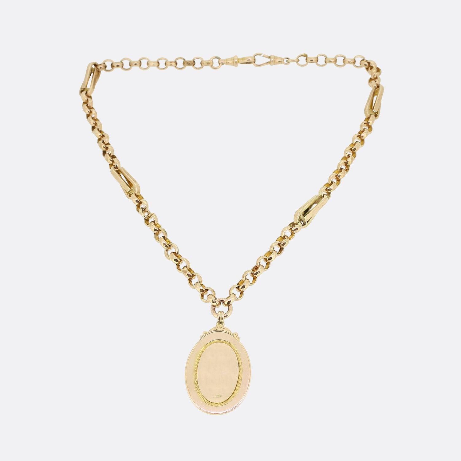 Women's Vintage Large Oval Necklace For Sale