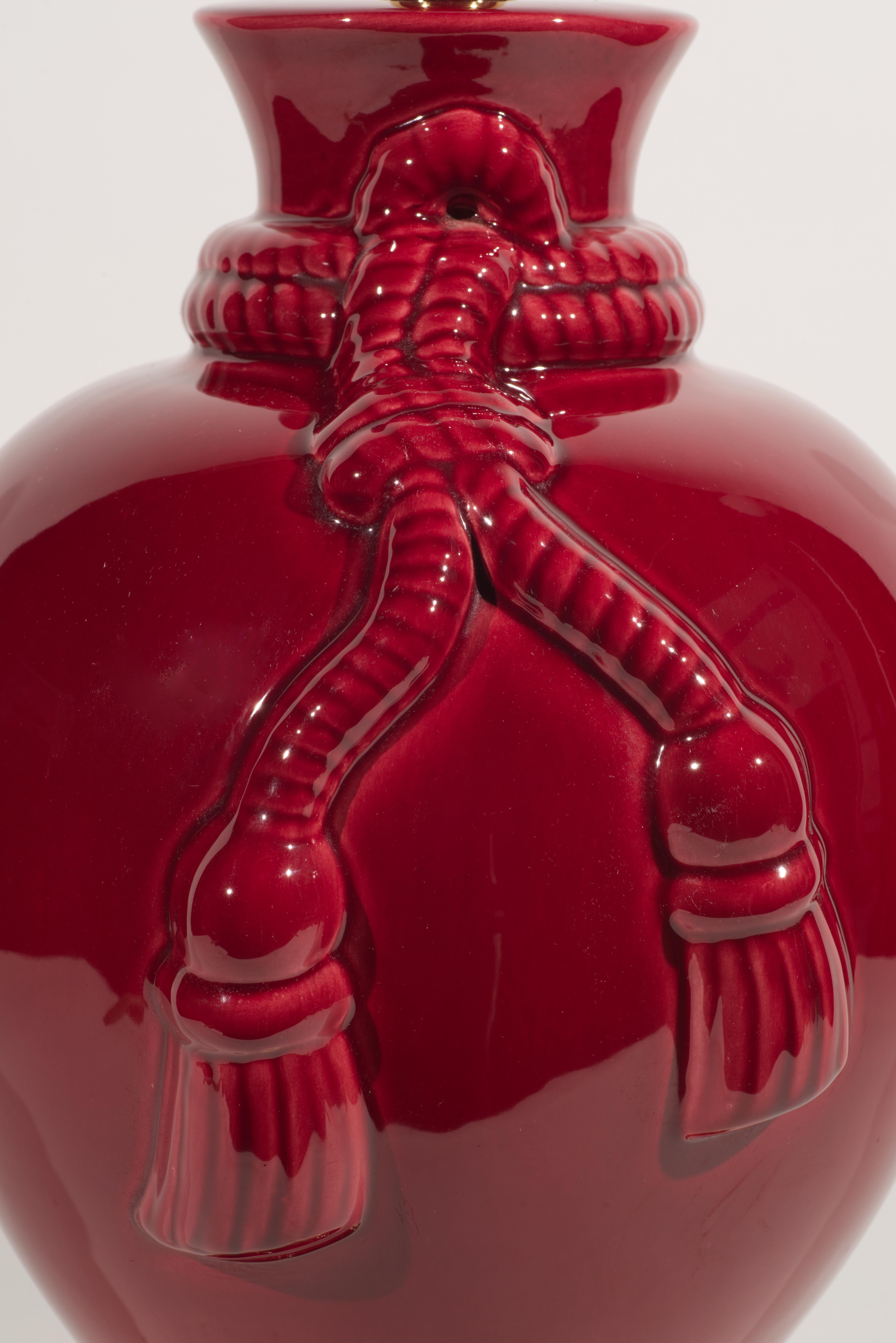 Vintage Large Oxblood Red Ceramic Table Lamp with Tassel Relief In Good Condition For Sale In Clifton Springs, NY