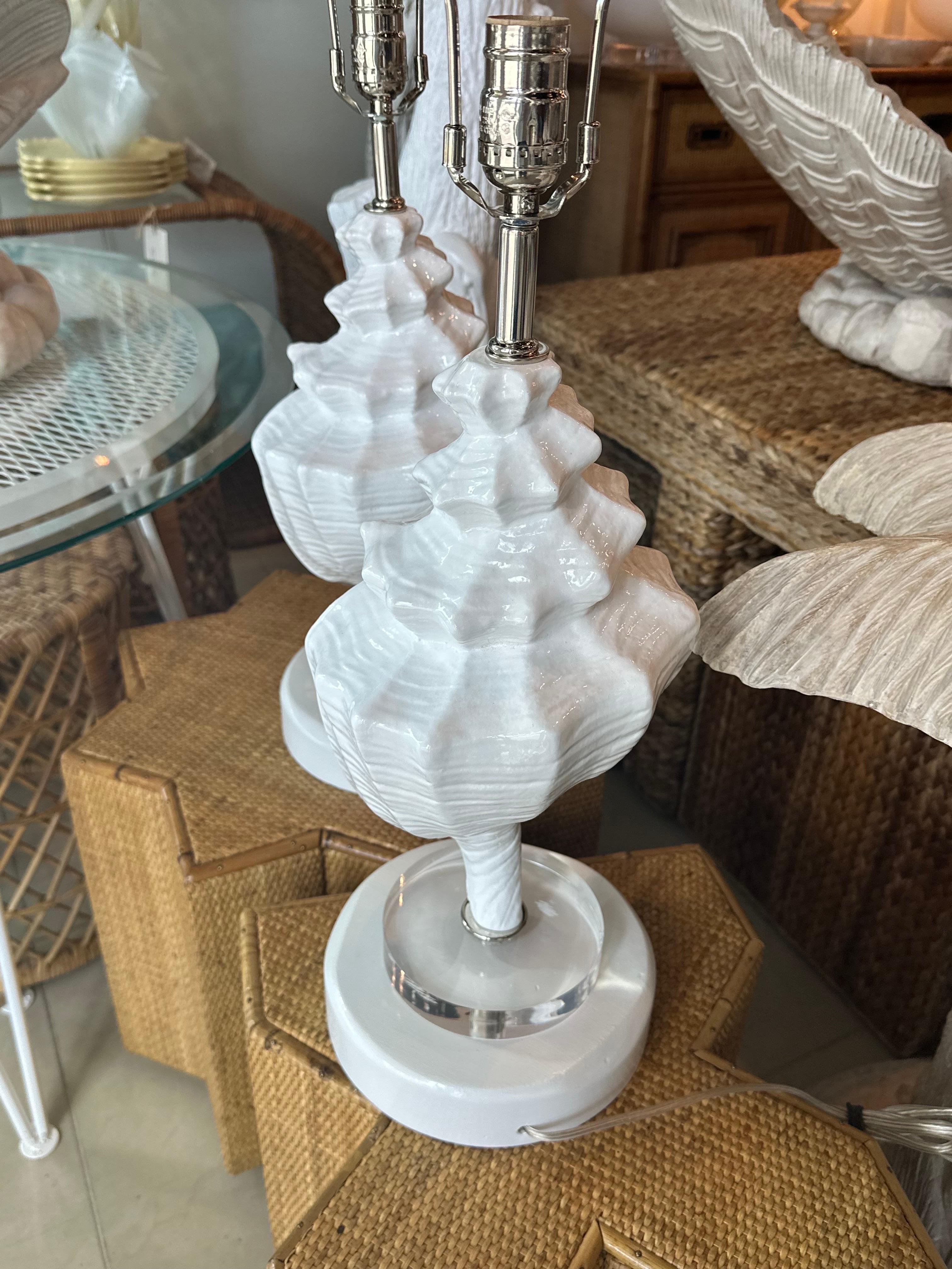 Wood Vintage Large Pair Conch Shell Seashell Palm Beach Table Lamps Restored Lucite For Sale