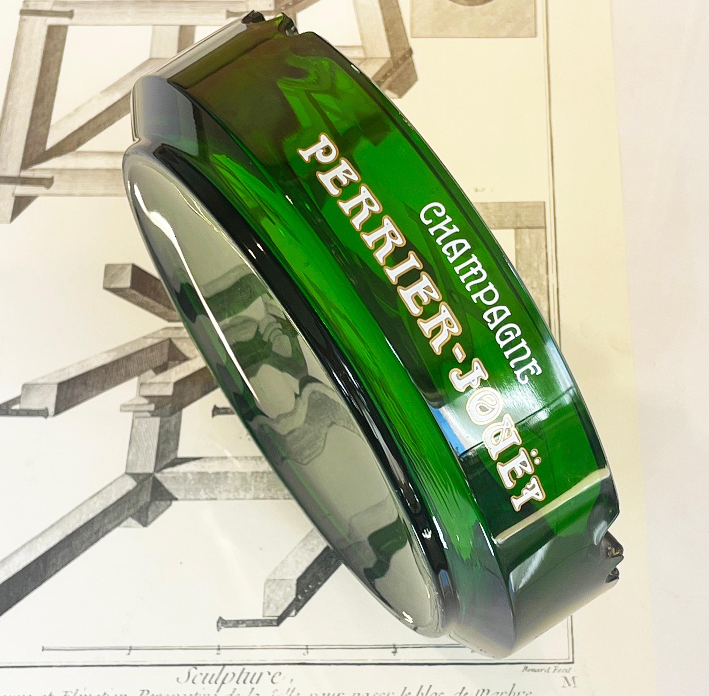 Vintage Large Perrier-Jouet Ash Tray Art Nouveau Style, Green Gold 1960s, France In Good Condition In Andernach, DE