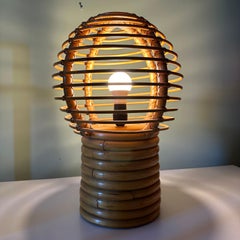 Lampada da tavolo a globo in rattan di grandi dimensioni e vintage