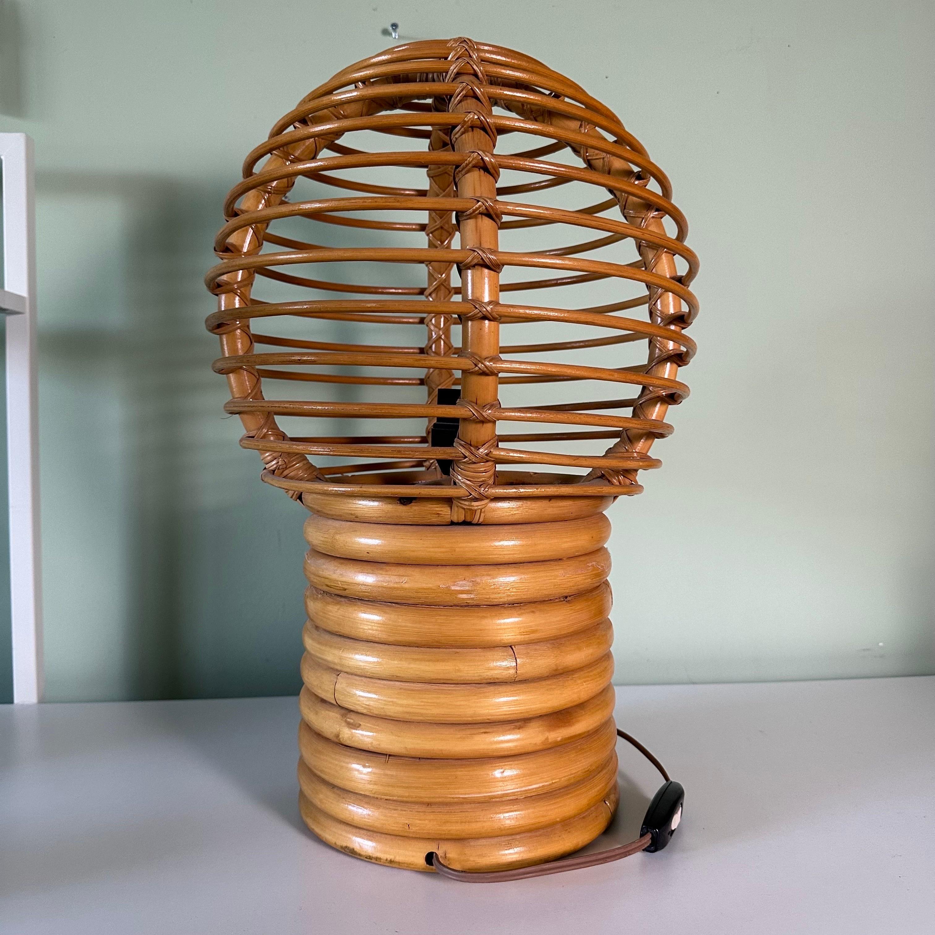 Vintage Large Rattan Caged Globe Table Lamp In Good Condition For Sale In Amityville, NY