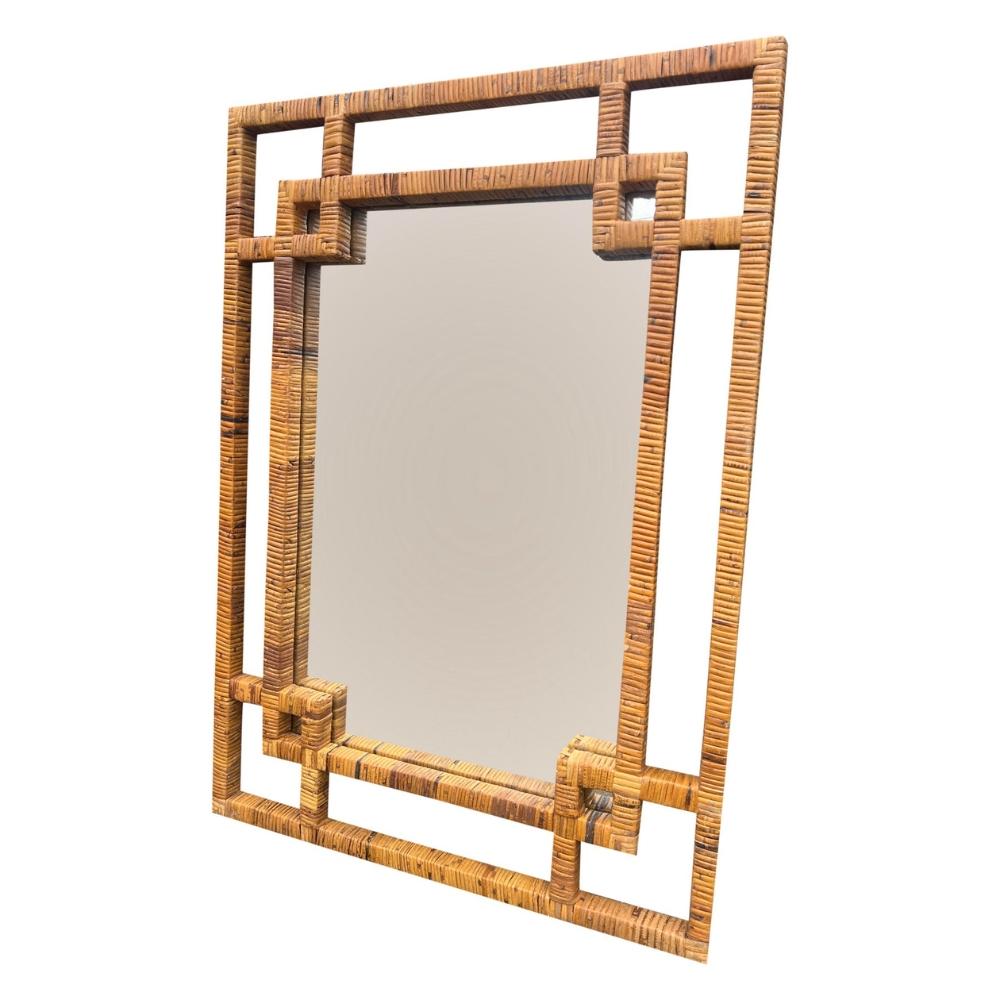 Espejo de pared vintage grande de ratán y mimbre en estilo Chinoiserie Chippendale en venta 3