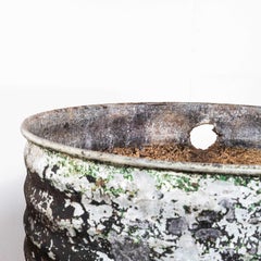Abbeveratoio rotondo zincato vintage di grandi dimensioni alto