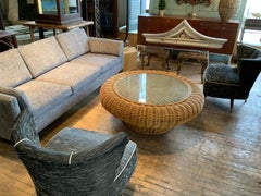 Grande table basse ronde vintage en rotin en forme de champignon