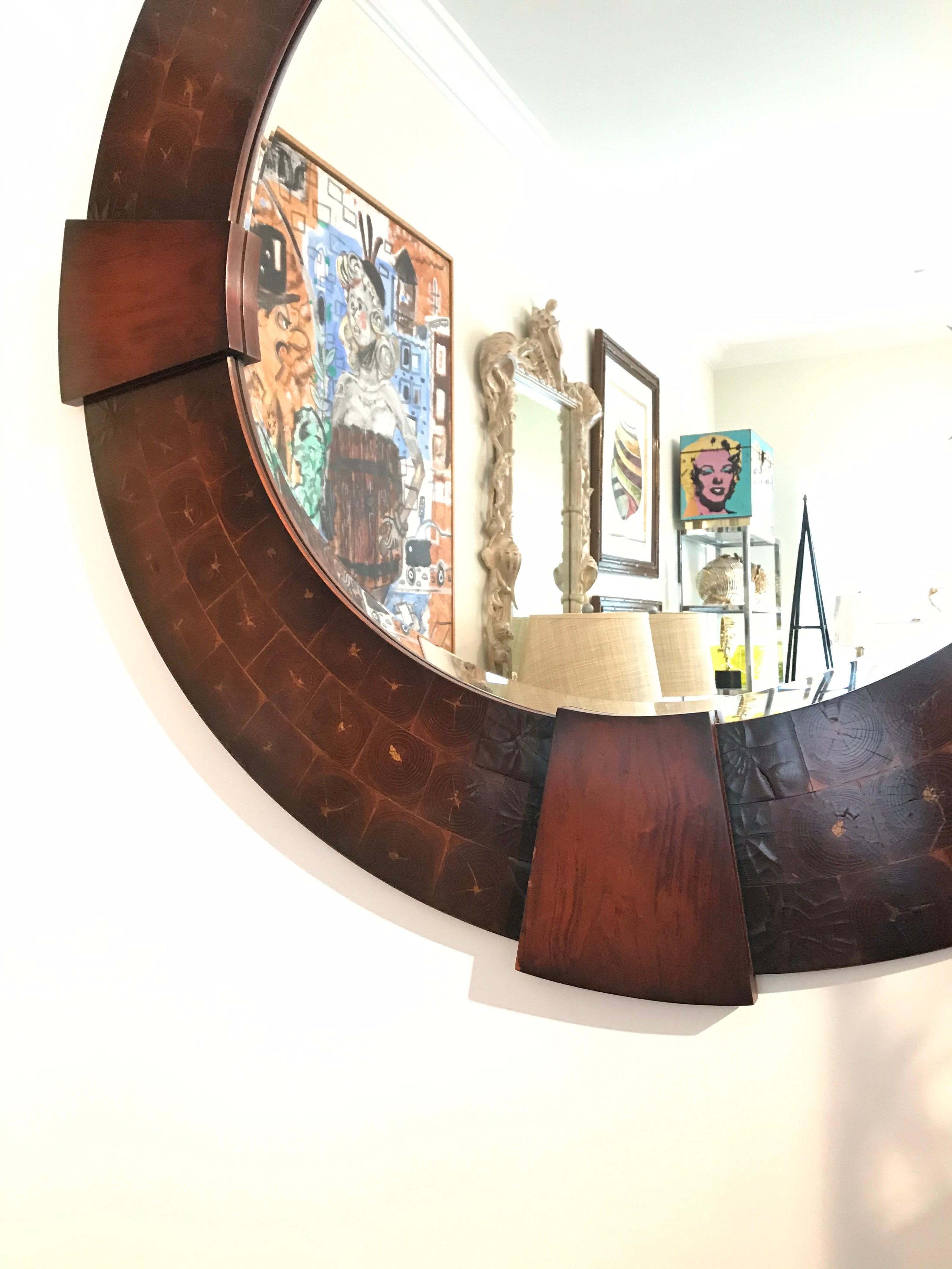 Vintage Large Round Oyster Wood Mirror In Good Condition In West Palm Beach, FL