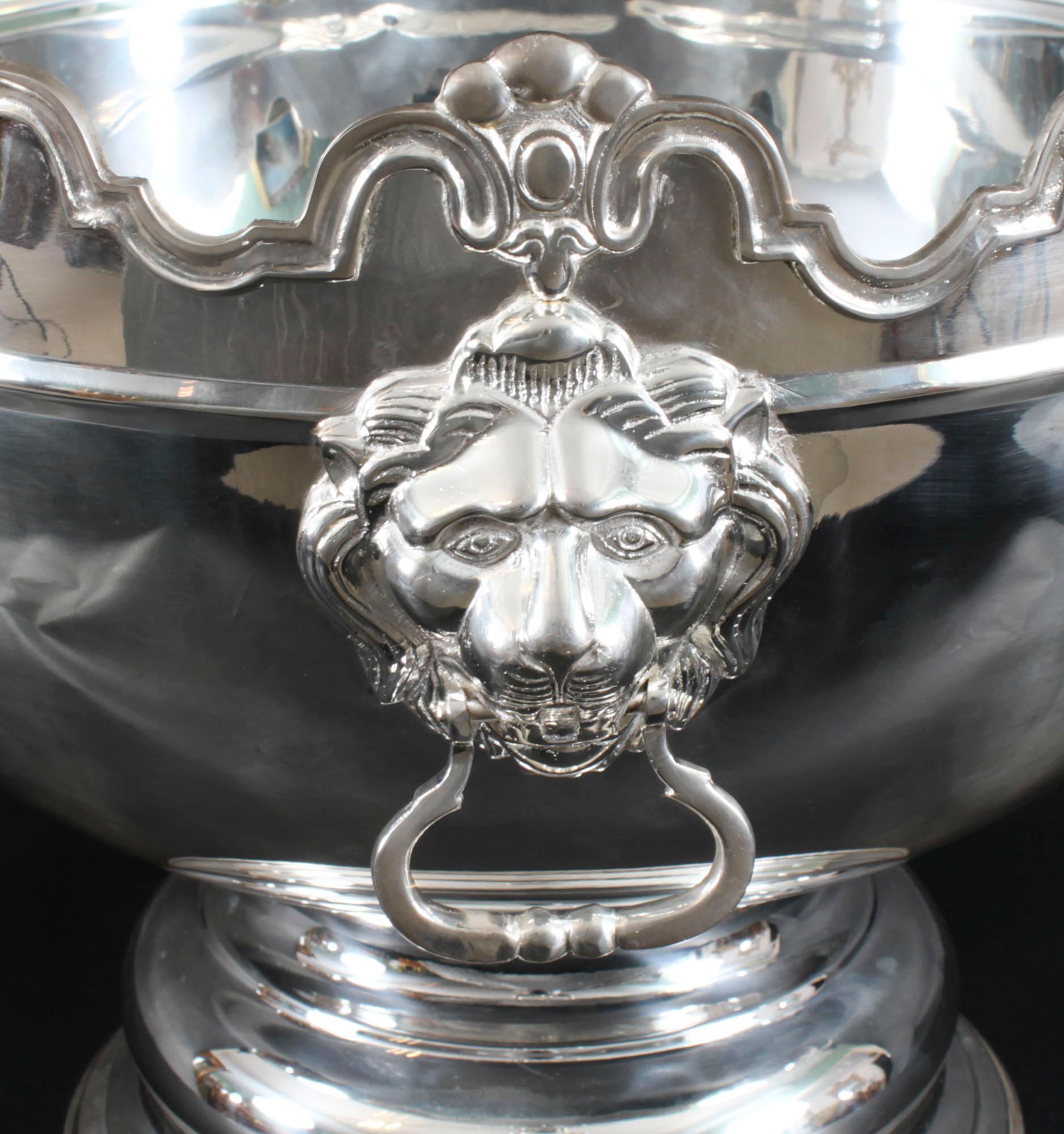 Vintage Large Silver Plate Monteith Punch Bowl Cooler 20th Century en vente 3