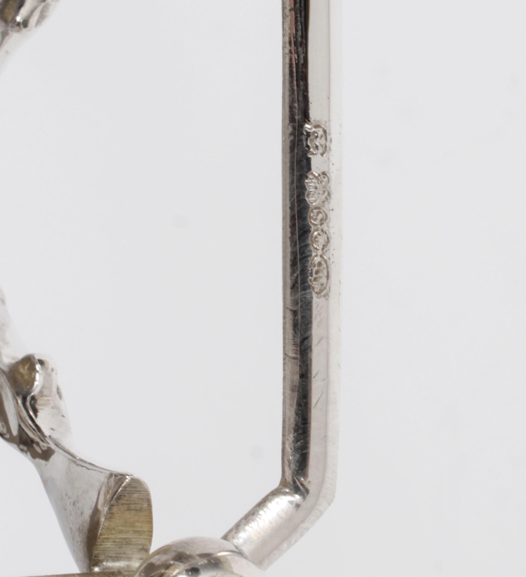 Vintage Large Silver Plated Crossed Rifles Toast Rack 20th Century For Sale 7