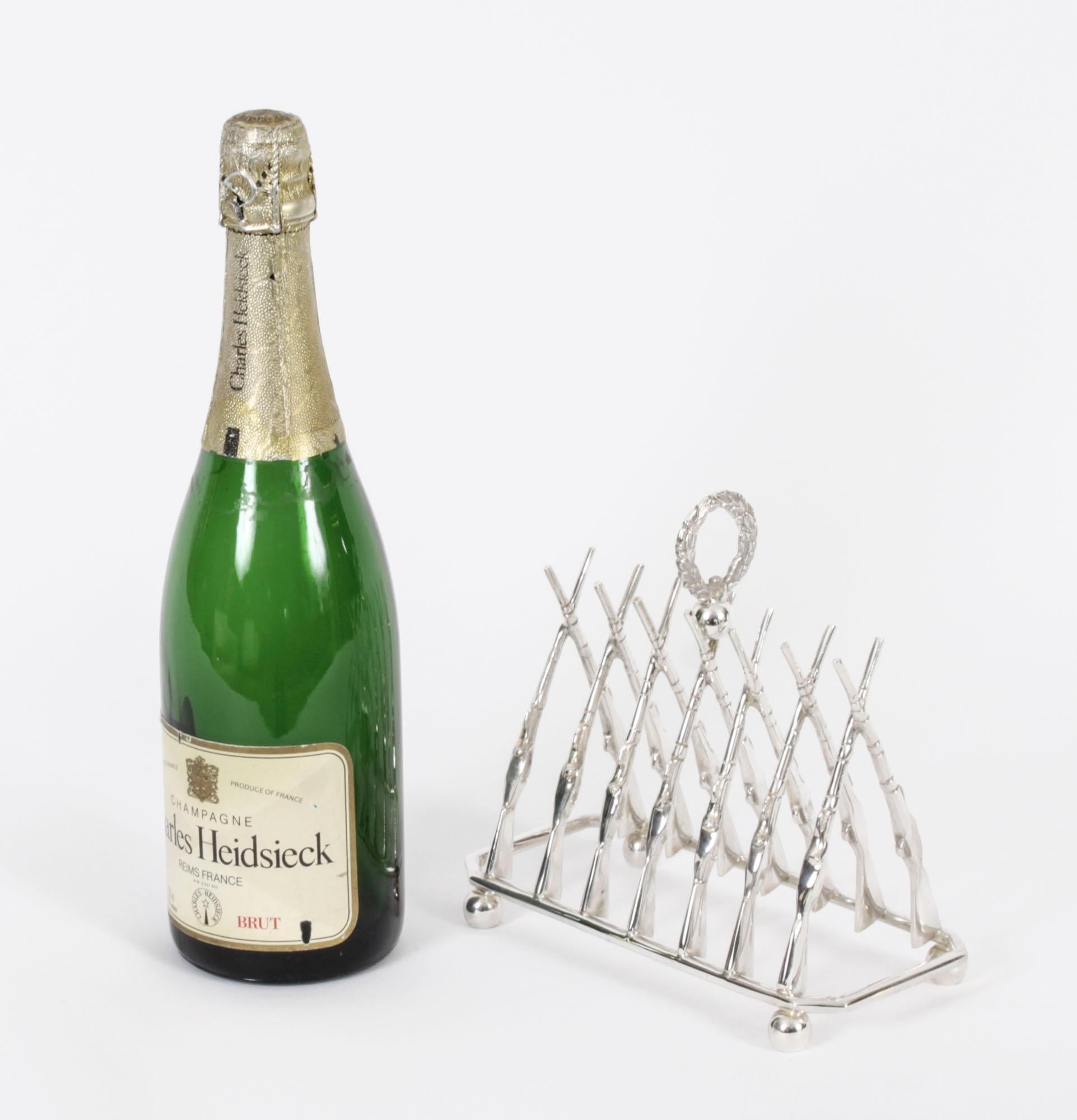Vintage Large Silver Plated Crossed Rifles Toast Rack 20th Century 6