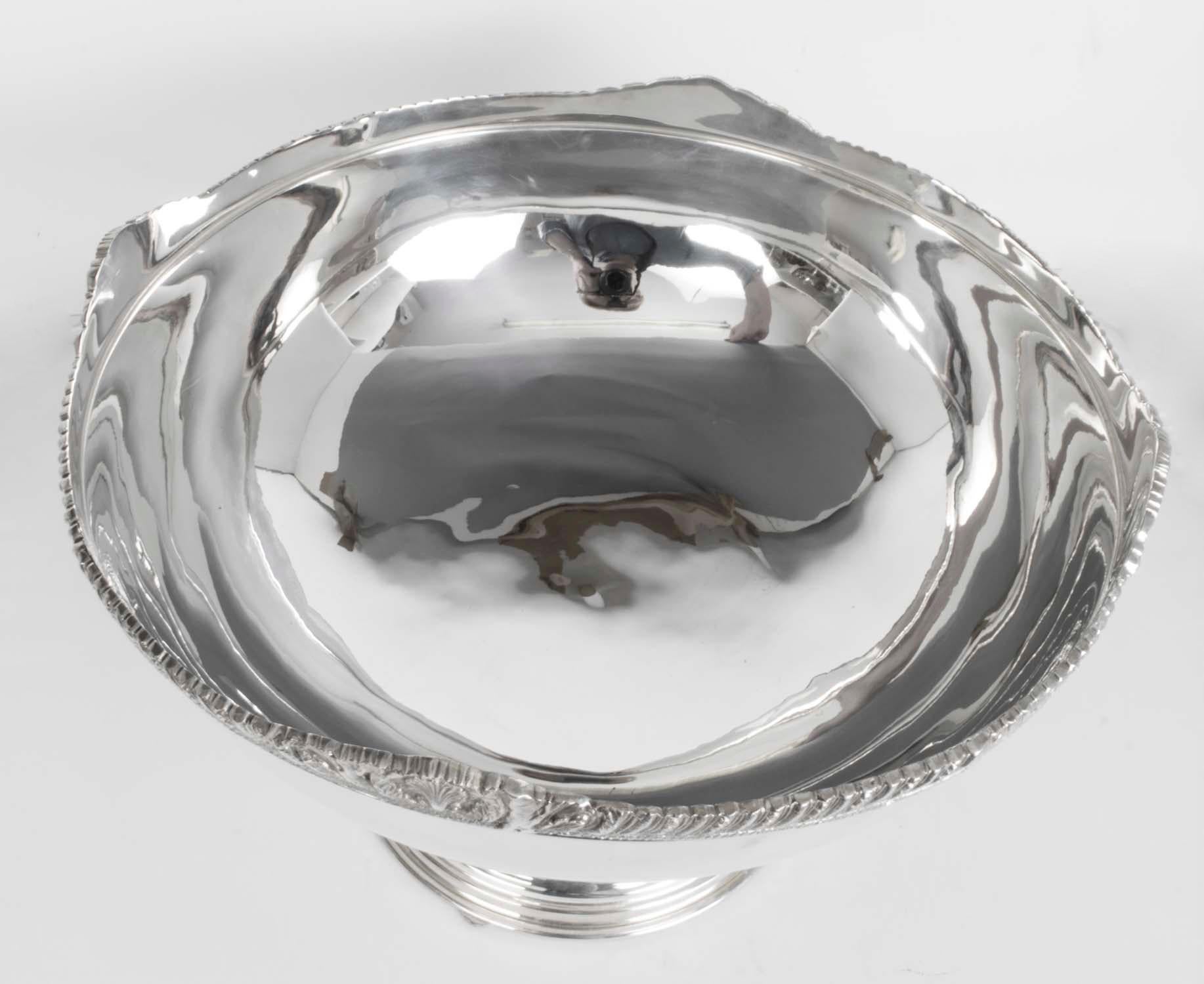 Vintage Large Silver Plated Punch Bowl Champagne Cooler 20th Century In Good Condition For Sale In London, GB