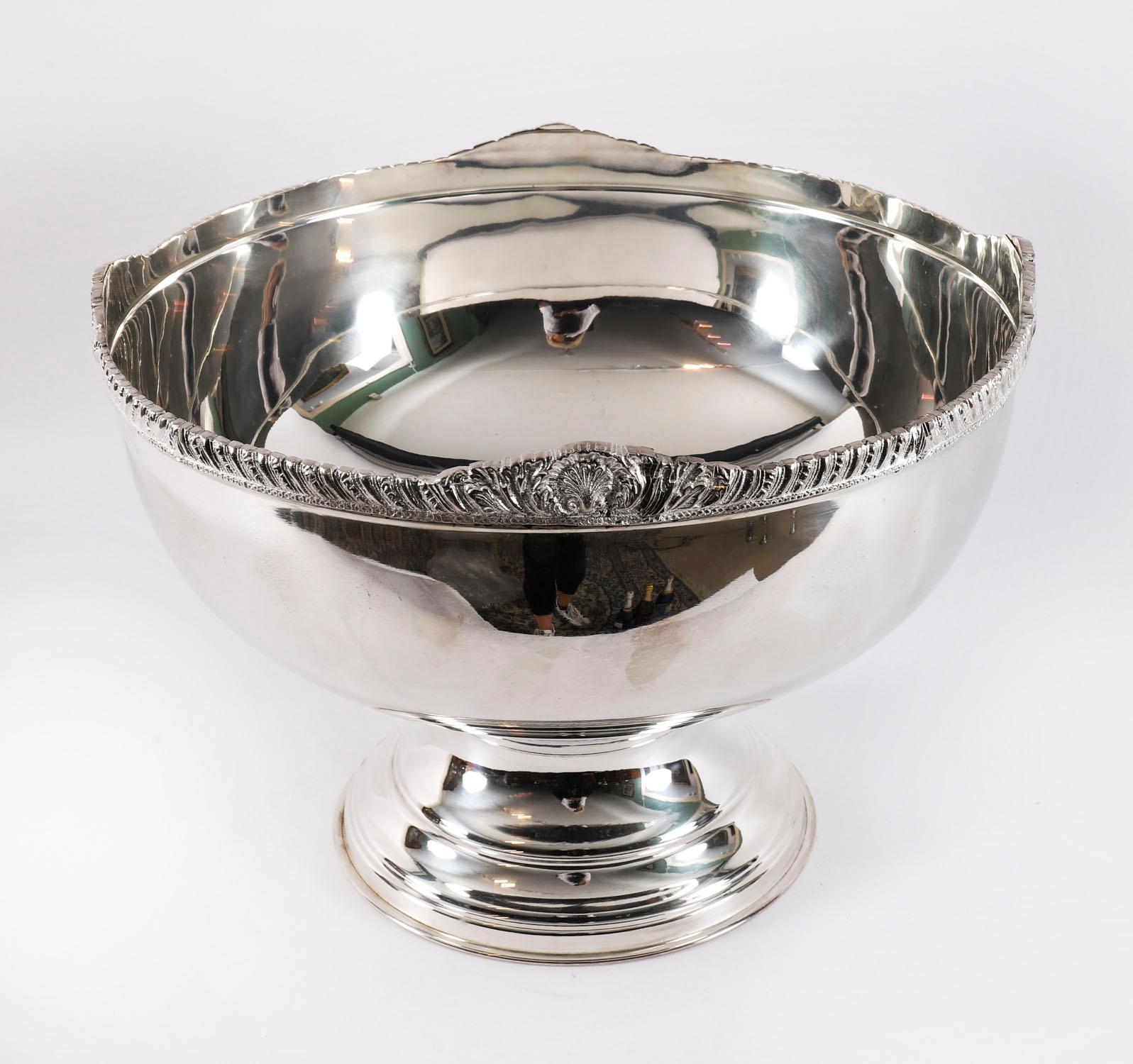 Rafraîchisseur à champagne et punch Bowl vintage en métal argenté 20ème siècle Bon état - En vente à London, GB