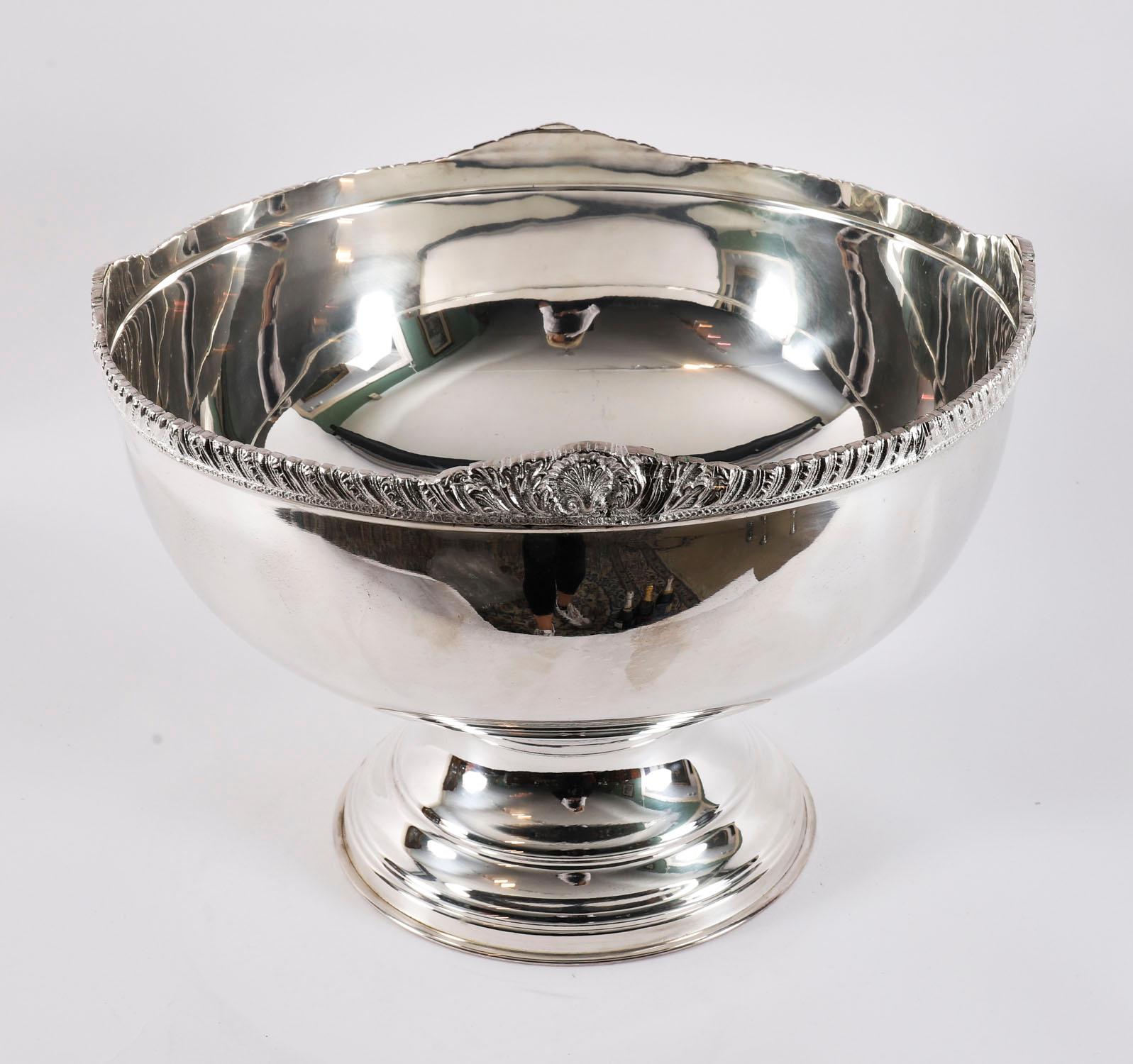 Plaqué argent Rafraîchisseur à champagne et punch Bowl vintage en métal argenté 20ème siècle en vente