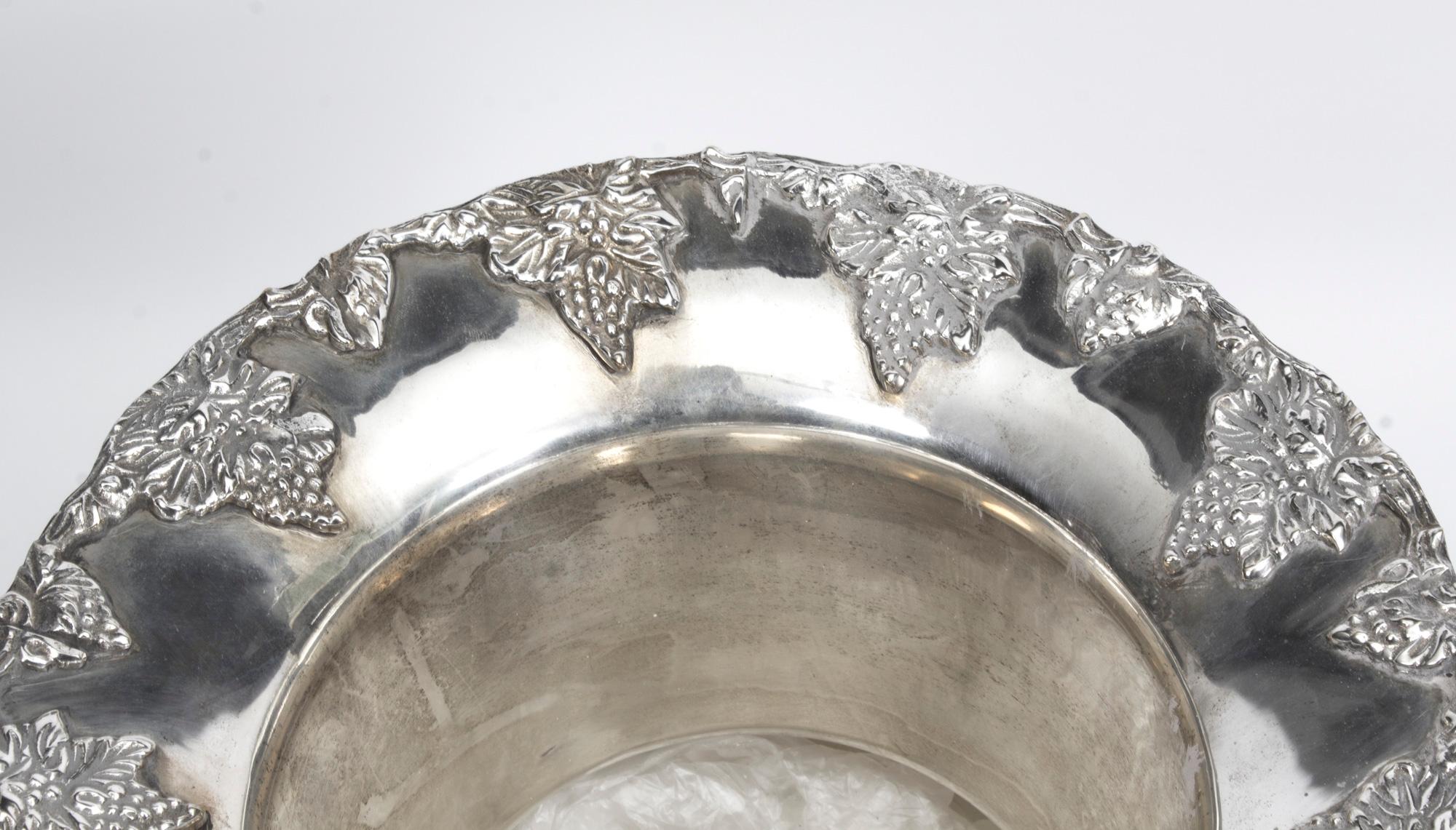 Enfriador de vino vintage grande bañado en plata Siglo XX en venta 3