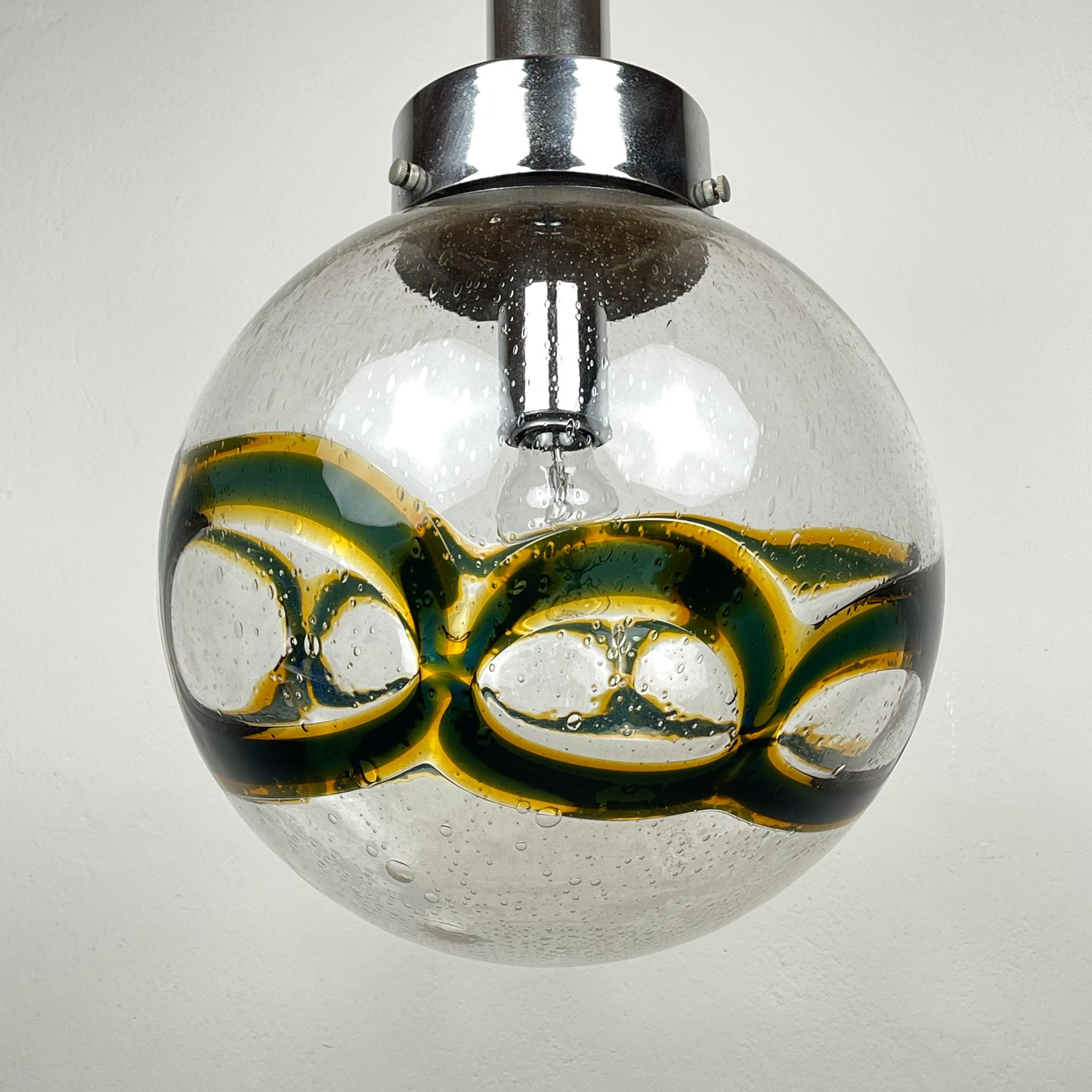 Mid-Century Modern Vintage Large Swirled Murano Glass Pendant Lamp by Vistosi, Italy 1970s For Sale