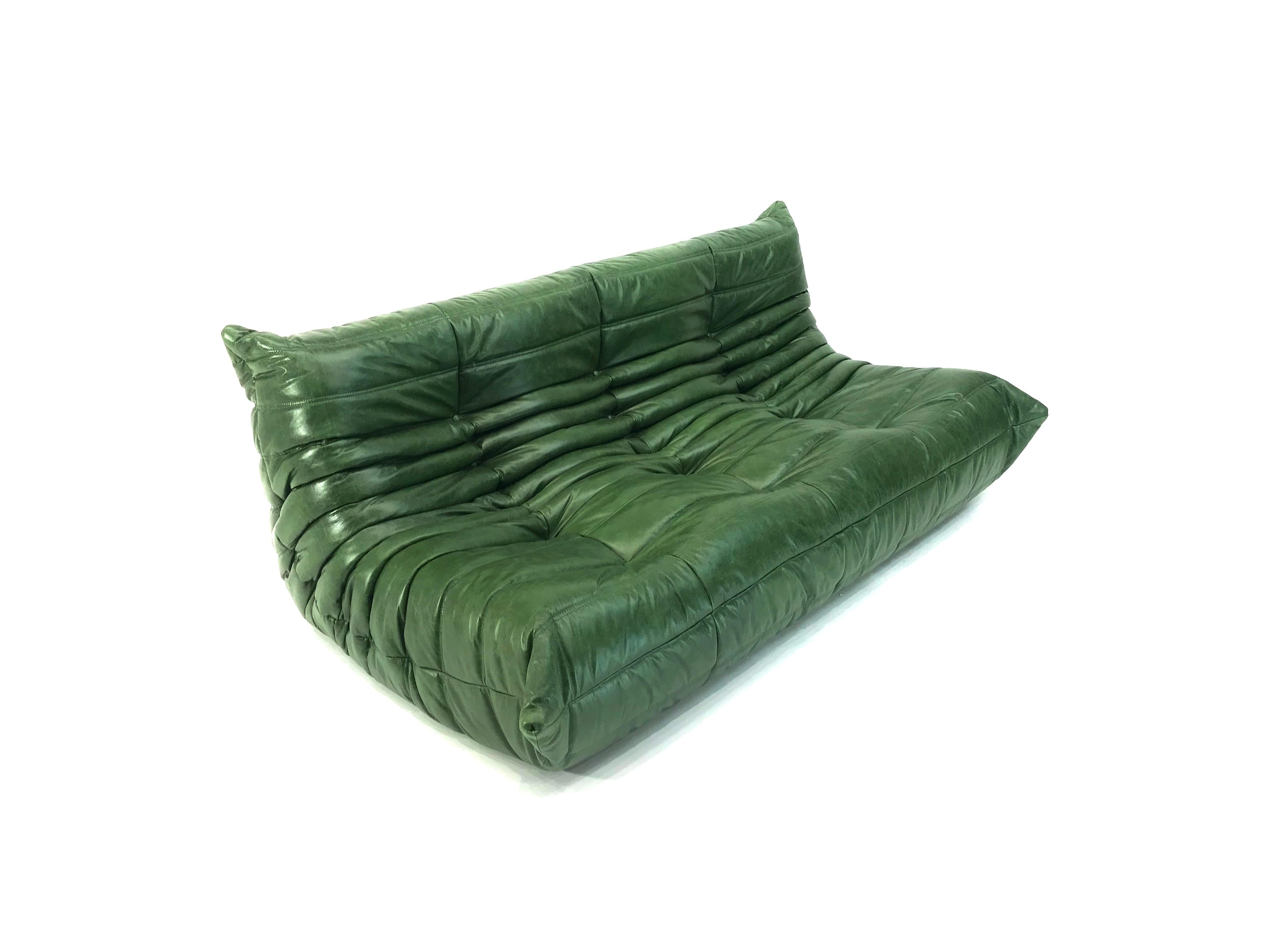 Mid-Century Modern Vintage Large Togo in Forest Green Leather by Michel Ducaroy for Ligne Roset