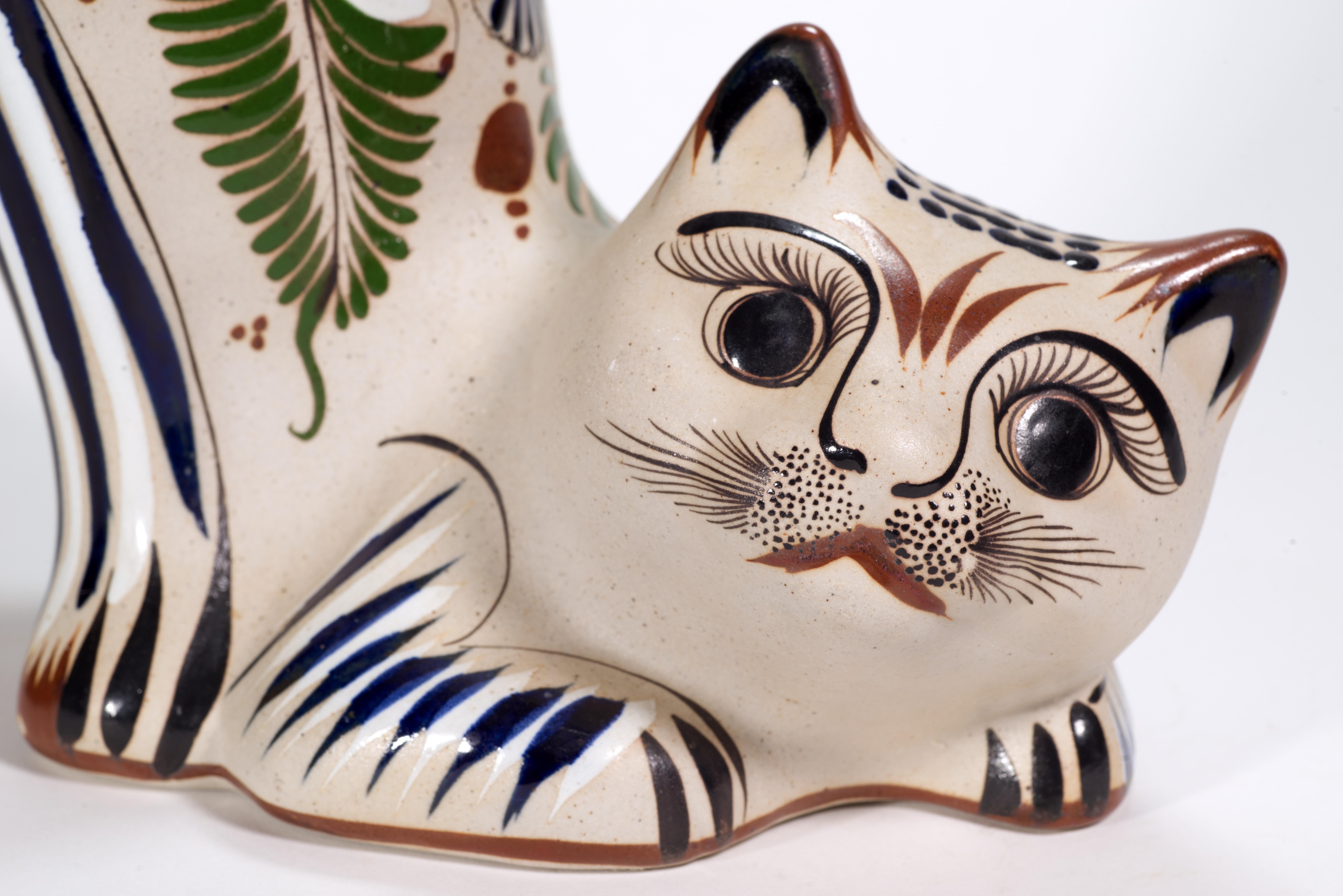 Gatto vintage di grandi dimensioni in Tonala Pottery, dipinto a mano, firmato in vendita 1