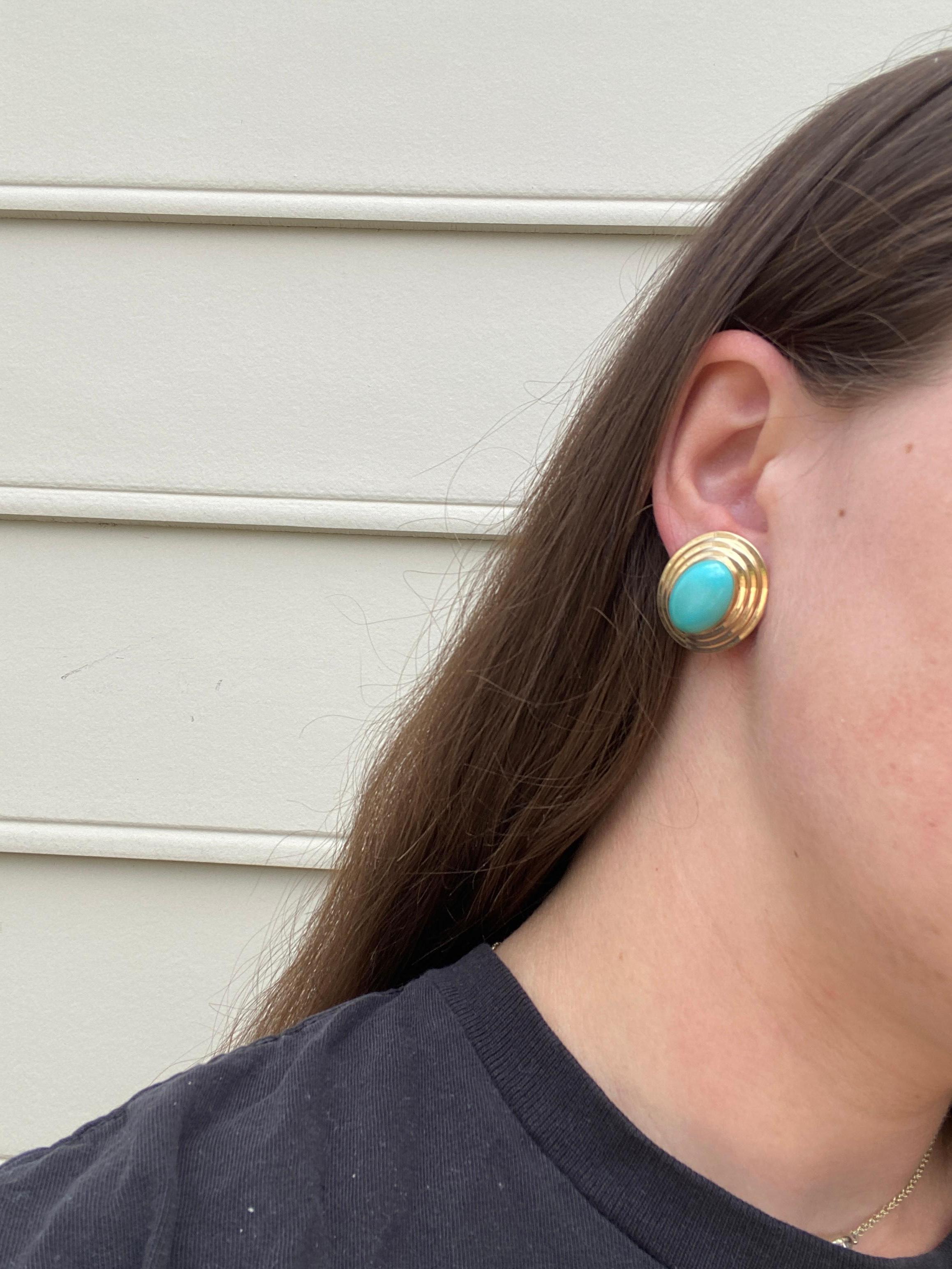 Women's or Men's Vintage Large Turquoise Oval Stud Earrings, 14k Yellow Gold, Length 1 inch For Sale