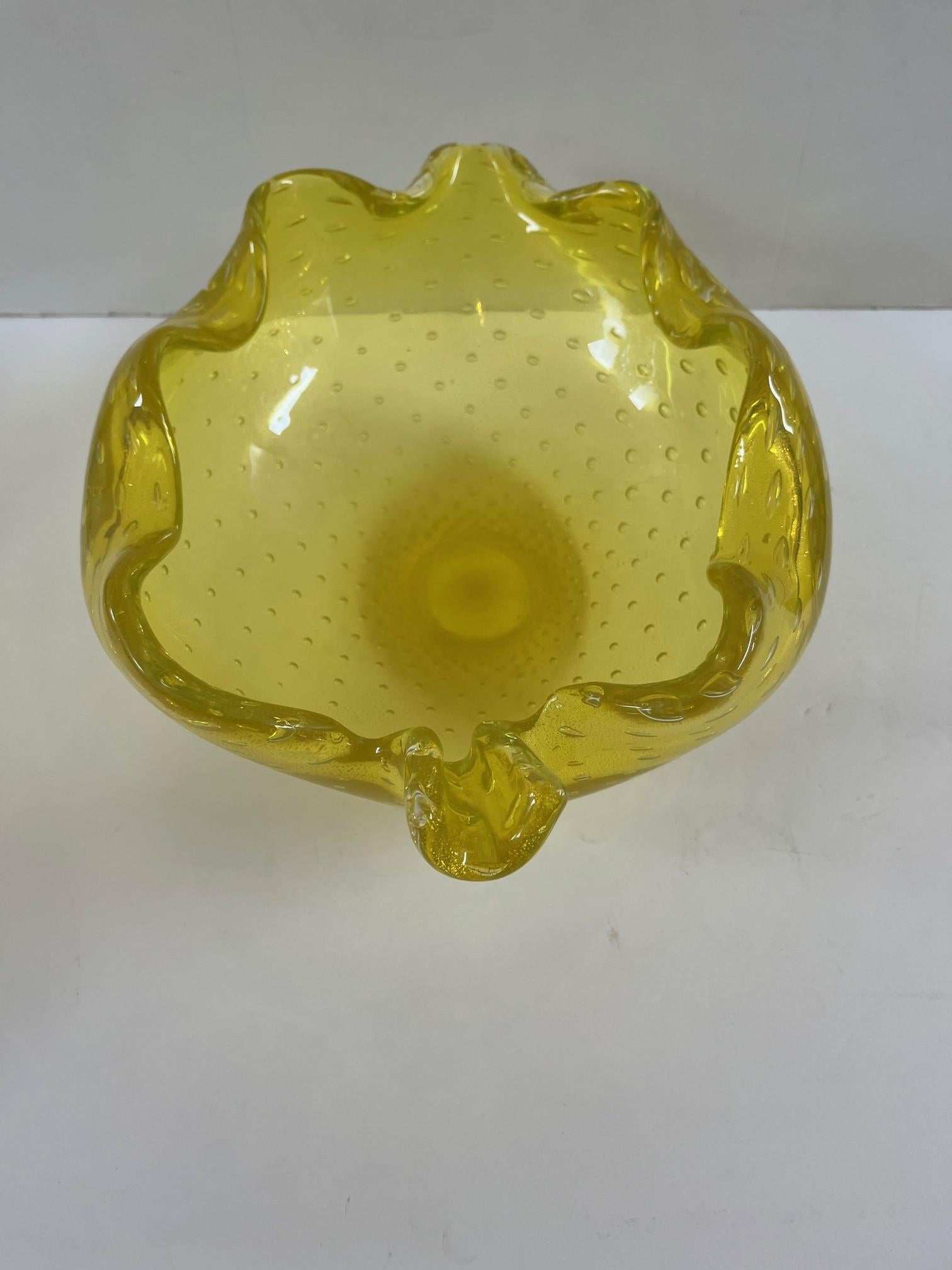 Vintage Large Vibrant Murano Mid Century Yellow Bullicante Art Leaf Form Bowl For Sale 3