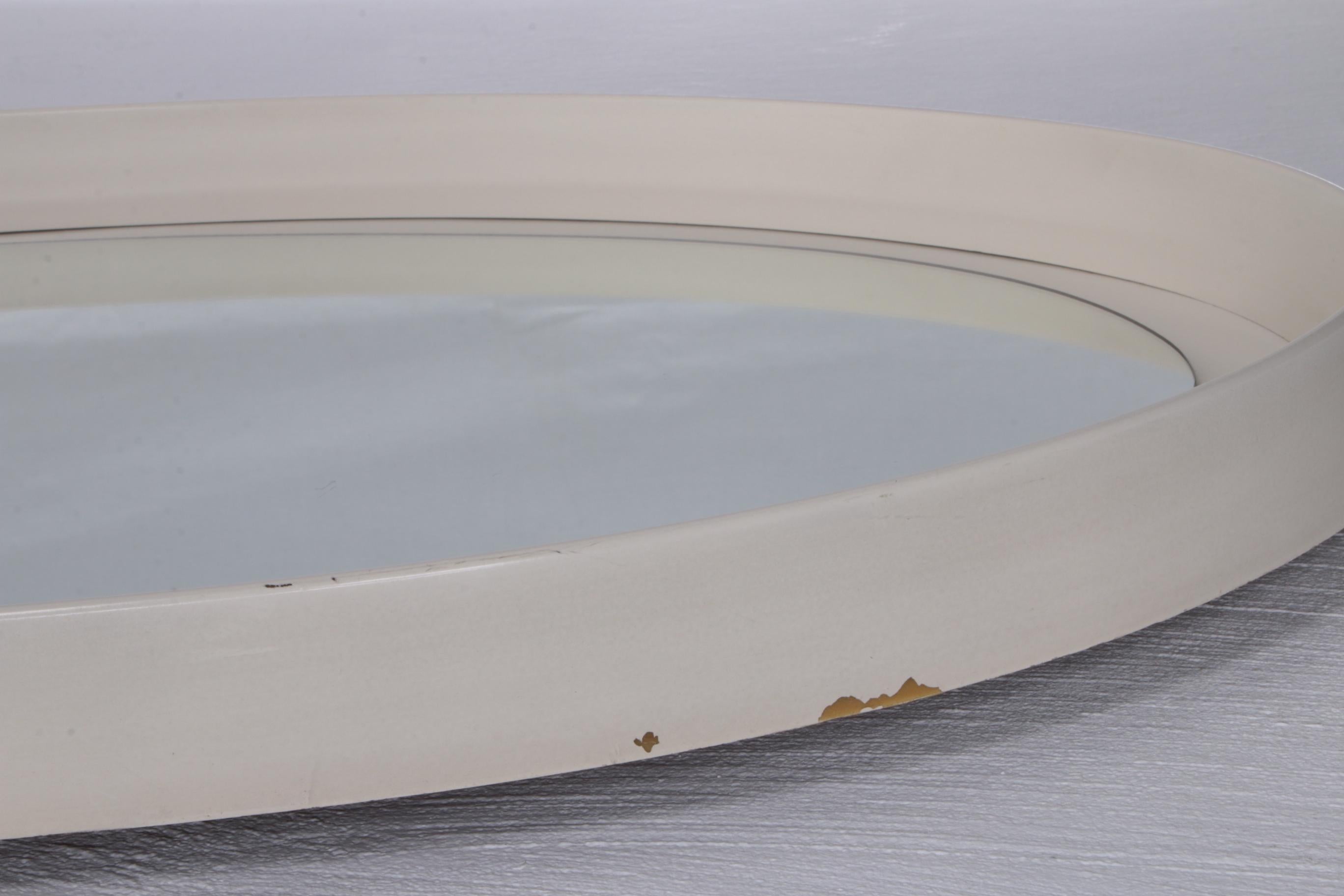 Vintage Large White Wooden Oval Wall Mirror, 1960s In Good Condition In Oostrum-Venray, NL