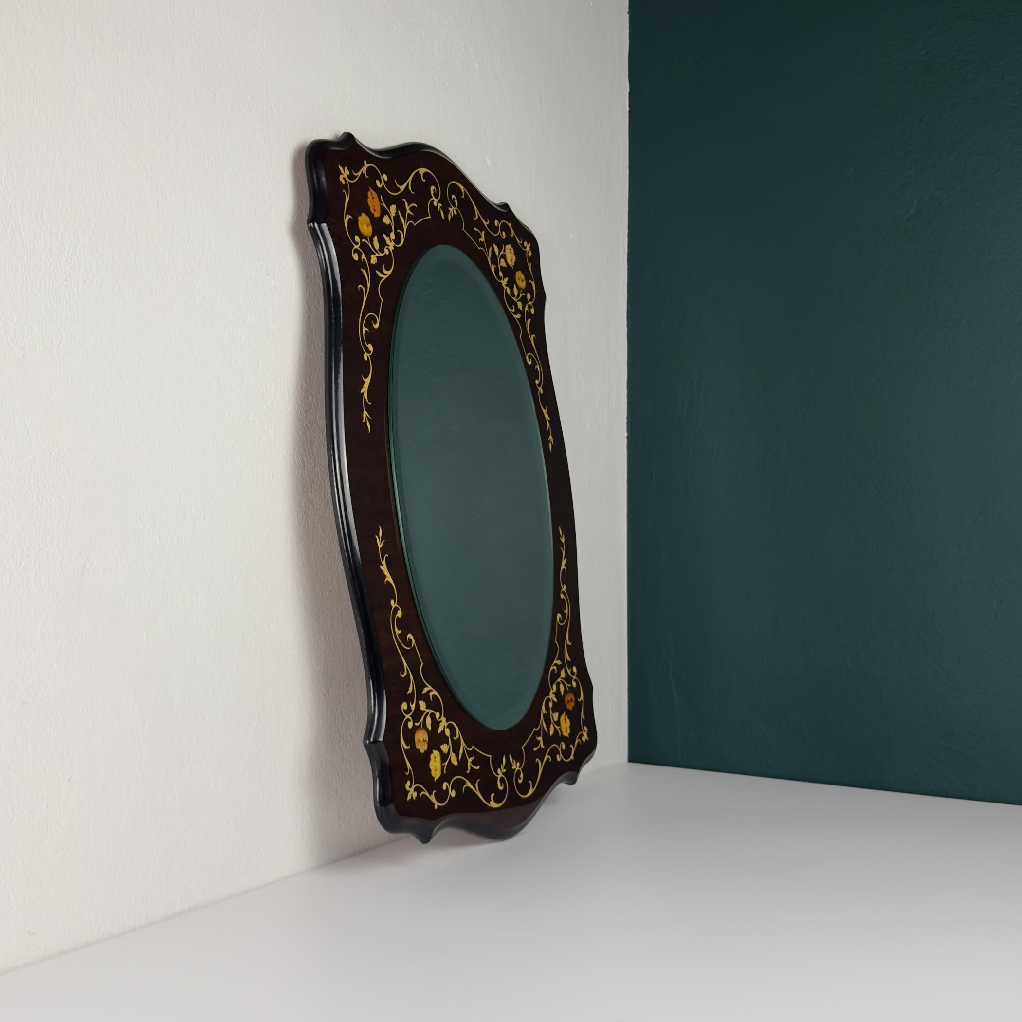 Grand miroir vintage en bois, Italie 1970 en vente 1