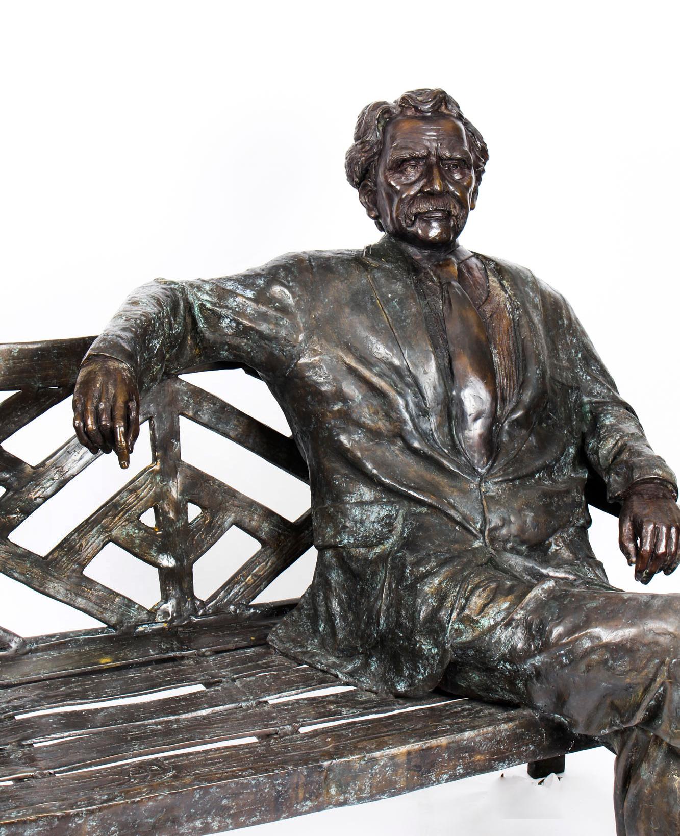 Grand bronze vintage grandeur que nature d'Albert Einstein sur un banc de jardin en vente 12