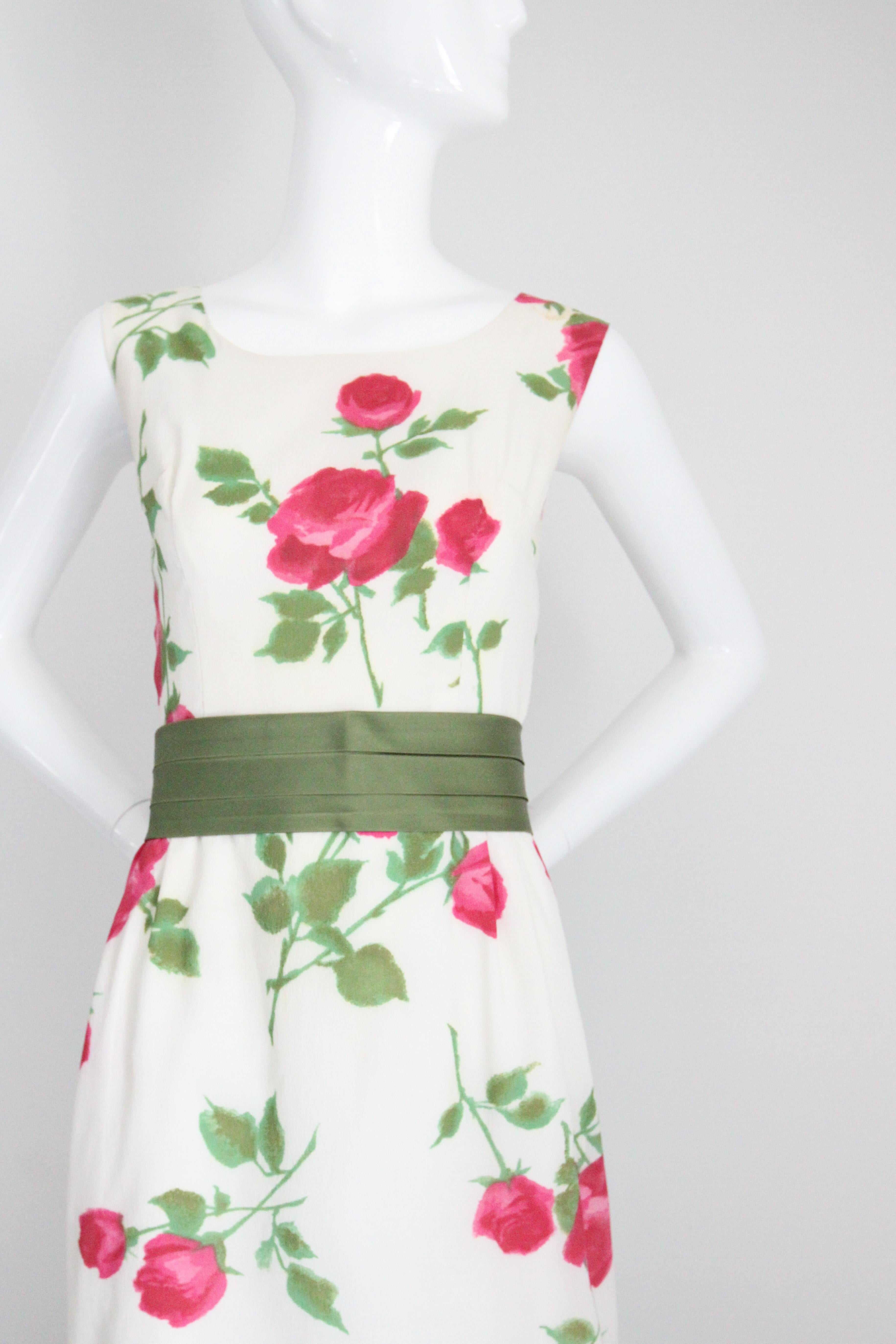 Vintage late 1950's pink rose print cocktail dress 1950's rose dress UK 8 US 4 Gris en venta