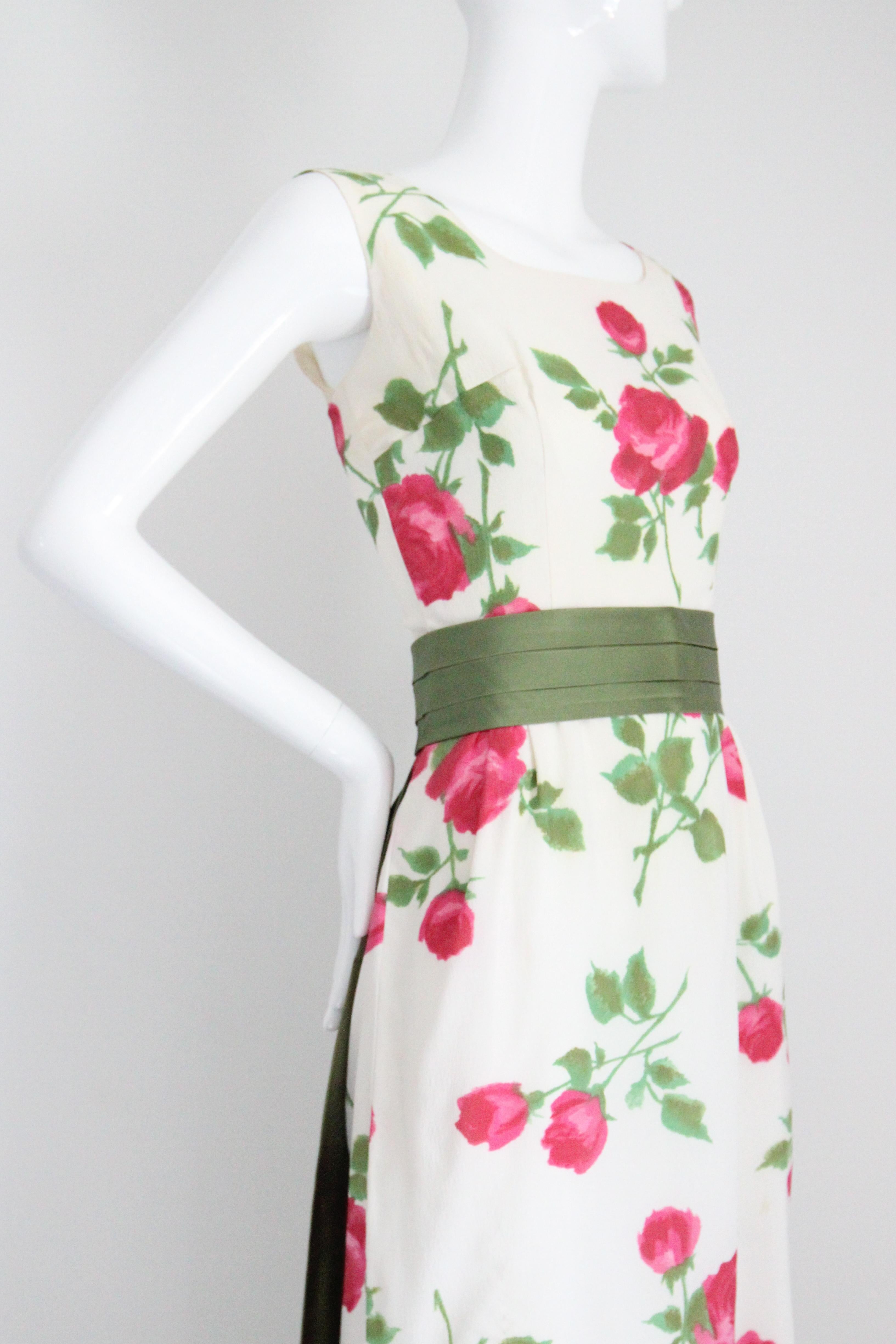 De las mujeres Vintage late 1950's pink rose print cocktail dress 1950's rose dress UK 8 US 4 en venta