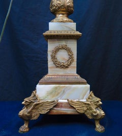 Vintage Fin du 19ème siècle Période victorienne Verre taillé, Onyx et Bronze Lampe de table